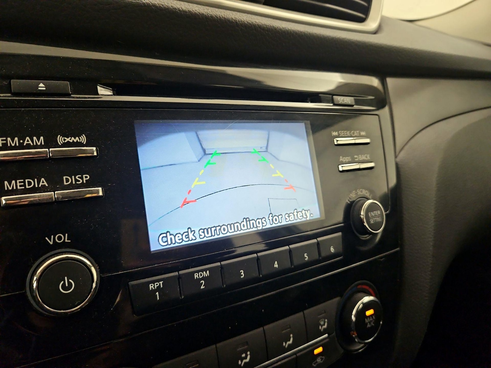 2016 Nissan Rogue S - Photo 15