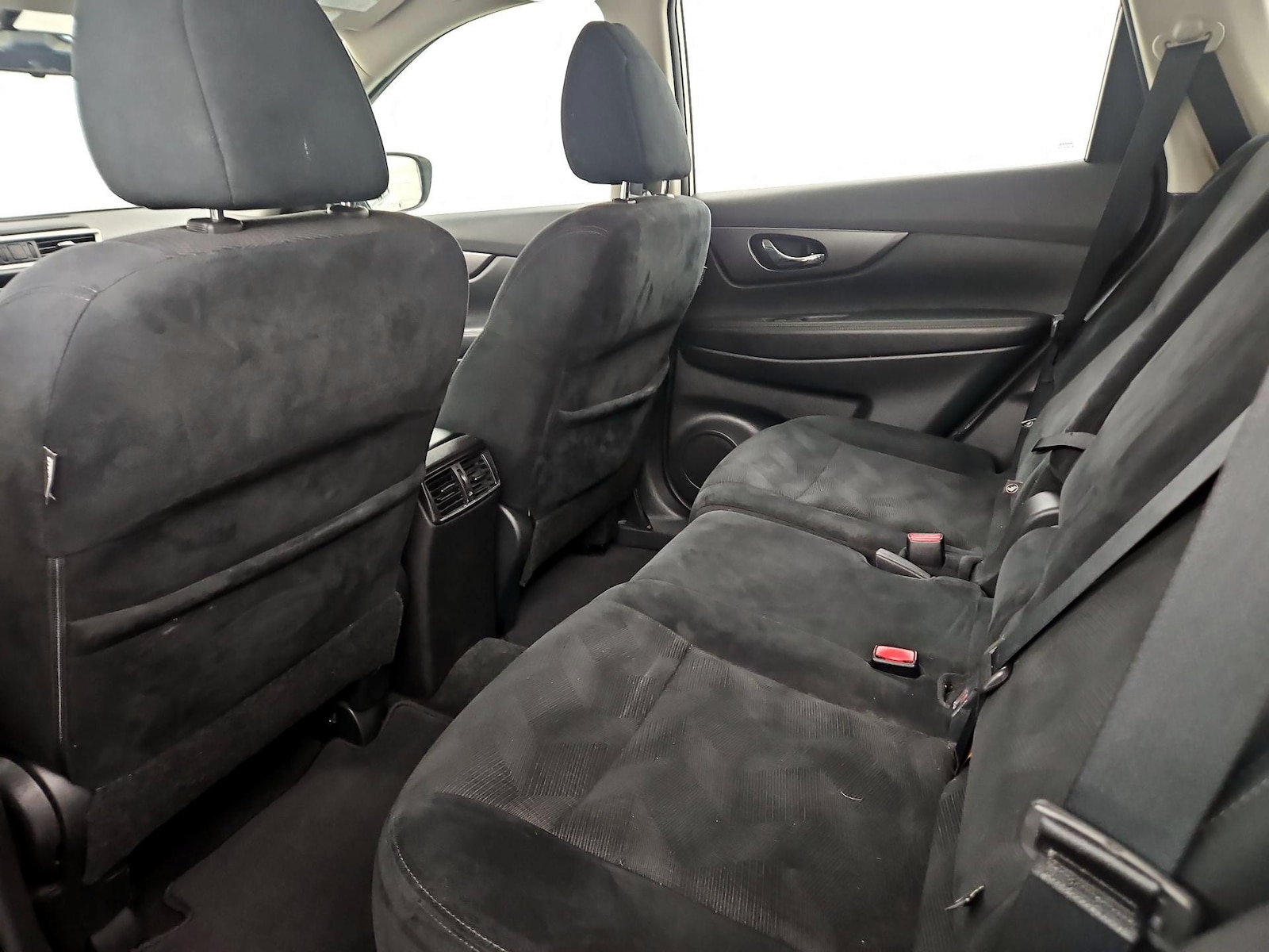 2016 Nissan Rogue S - Photo 20