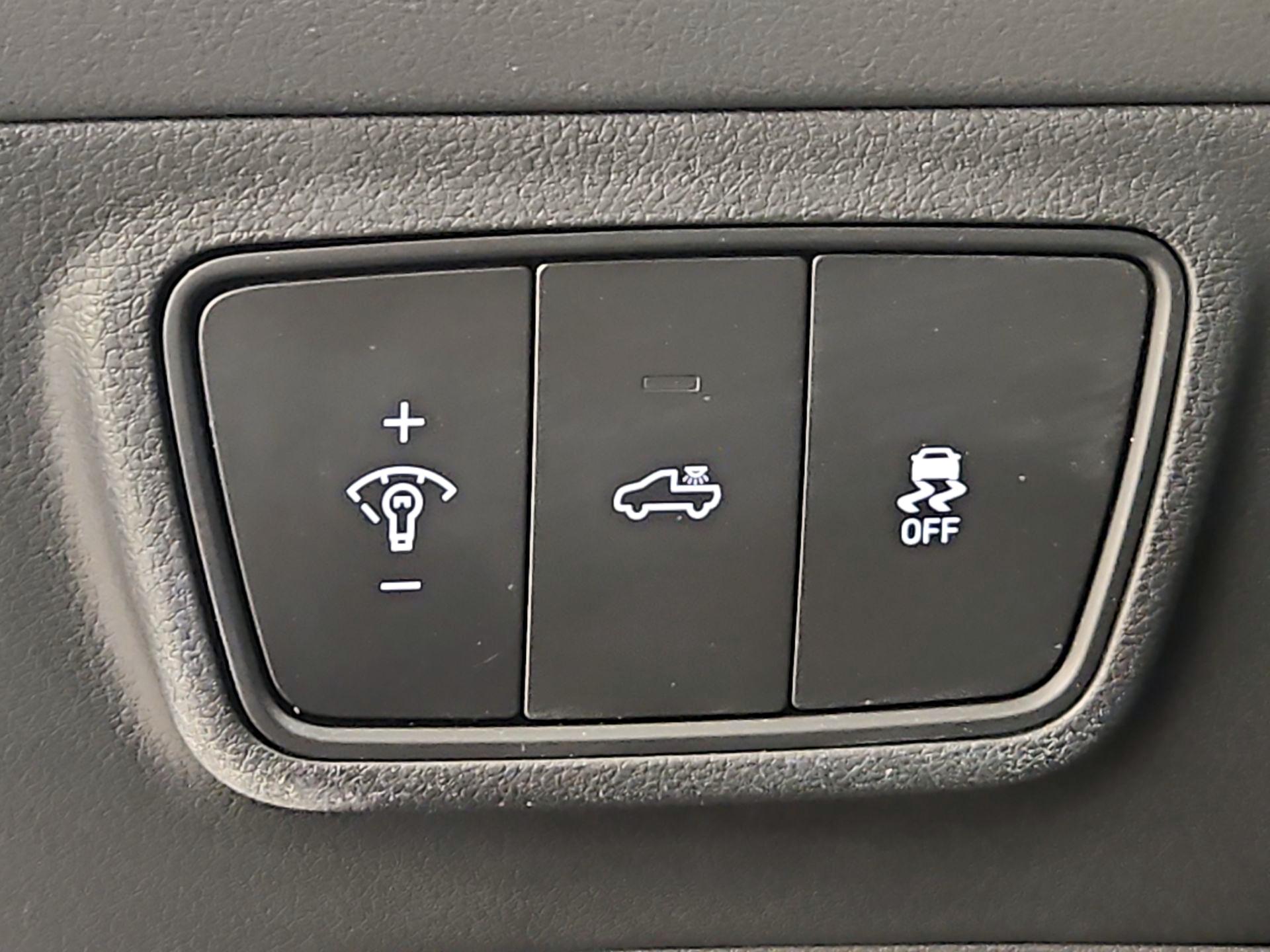 Thumbnail: 2023 Hyundai Santa Cruz - 13