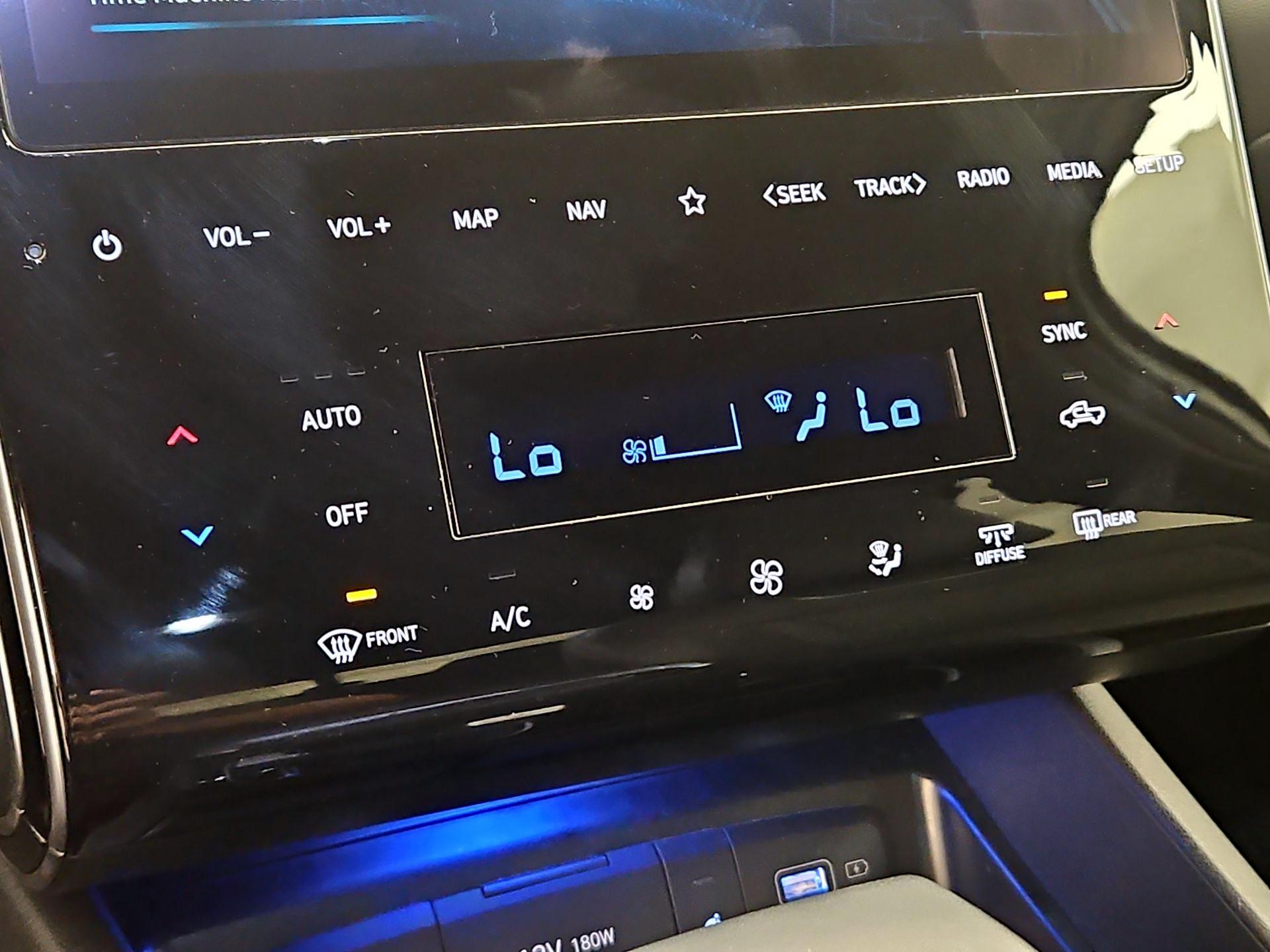 Thumbnail: 2023 Hyundai Santa Cruz - 17