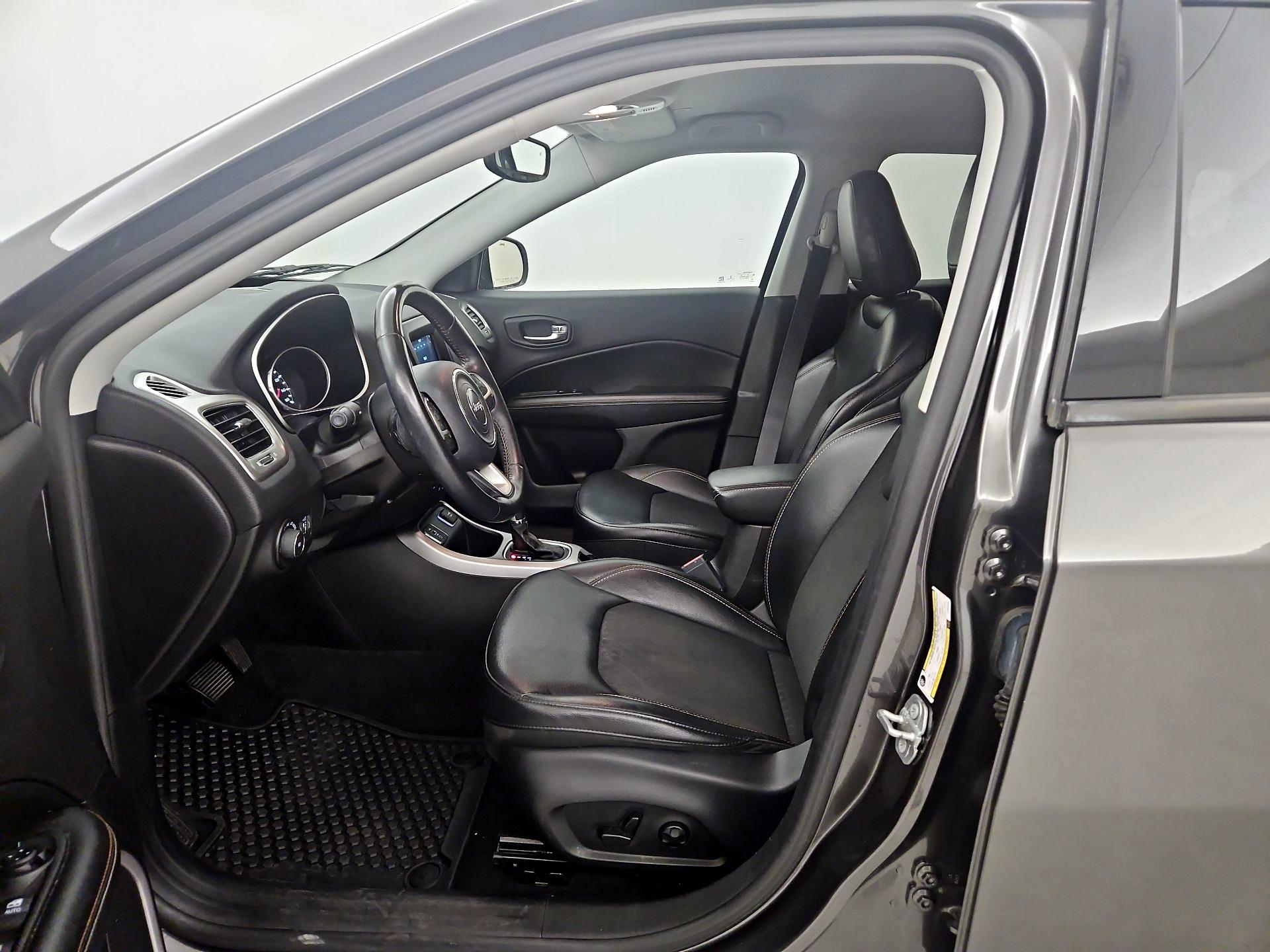 Thumbnail: 2018 Jeep Compass - 11