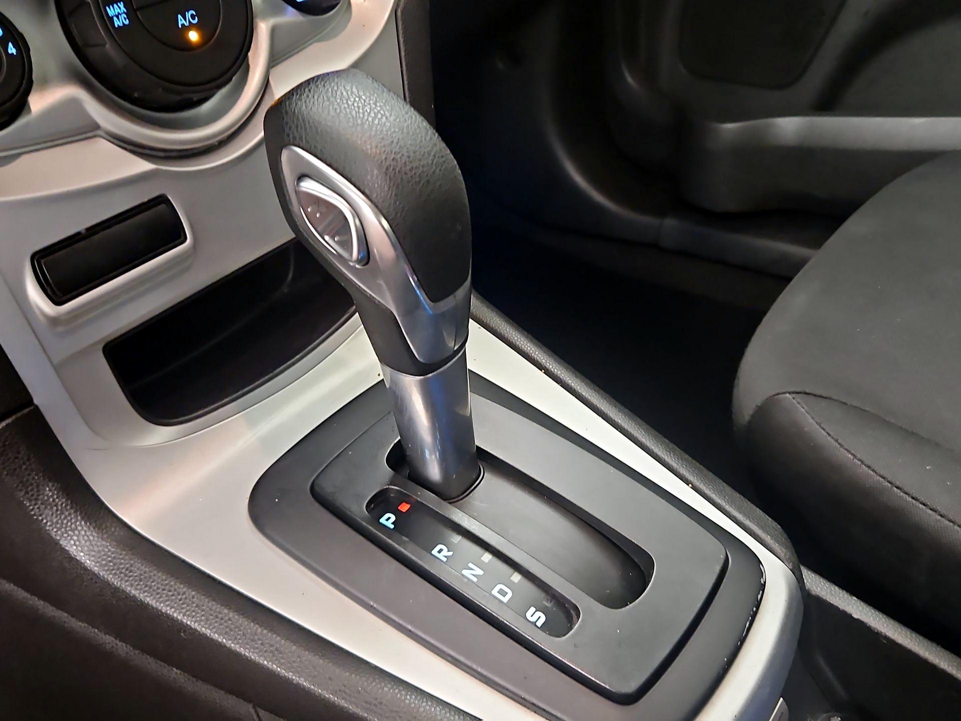 Thumbnail: 2018 Ford Fiesta - 17