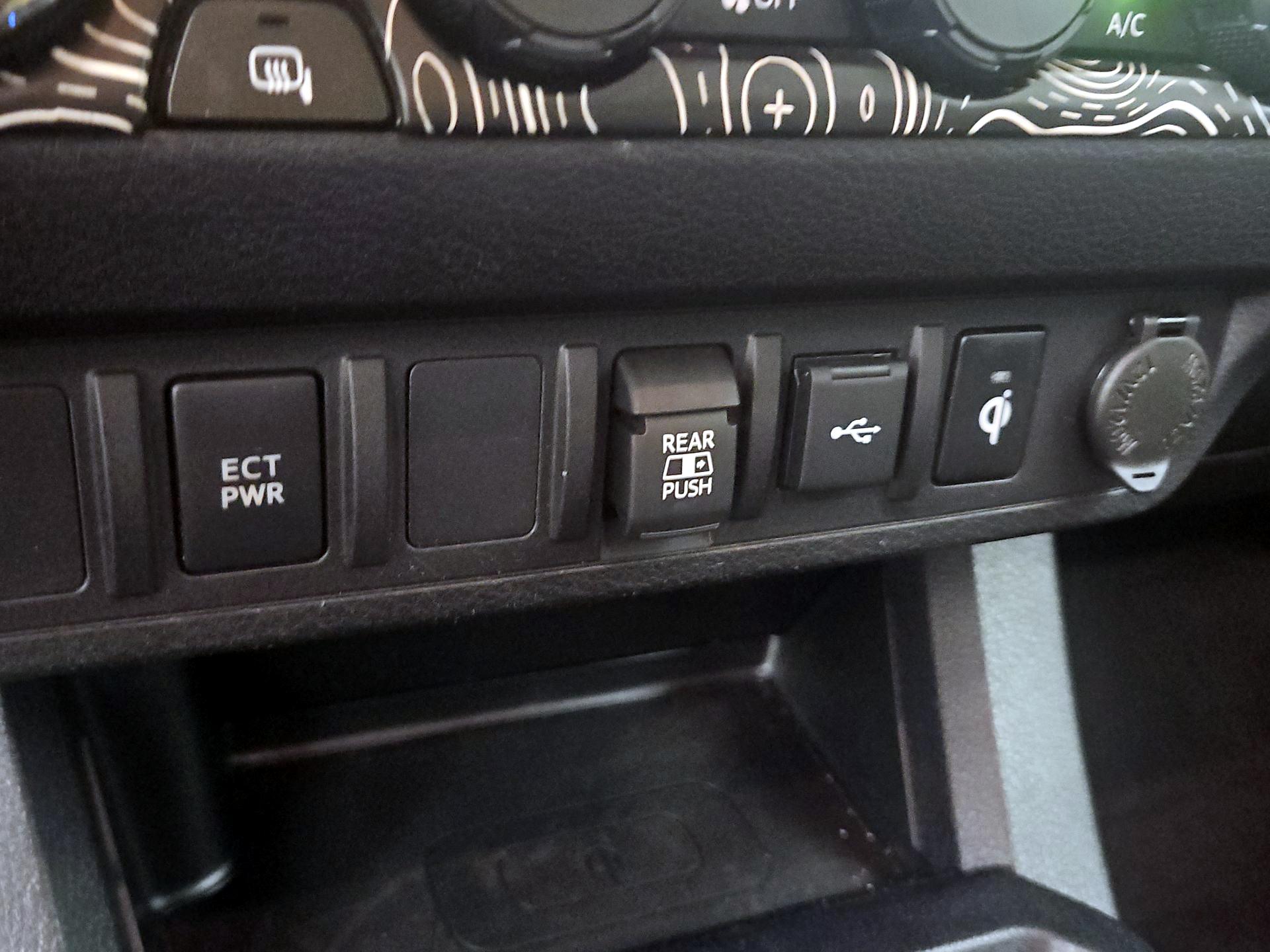 Thumbnail: 2023 Toyota Tacoma - 18