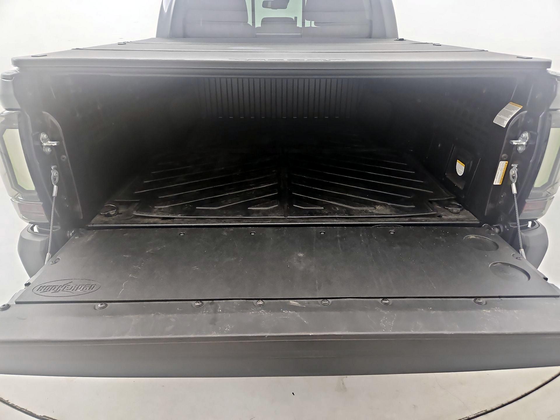 Thumbnail: 2023 Toyota Tacoma - 20