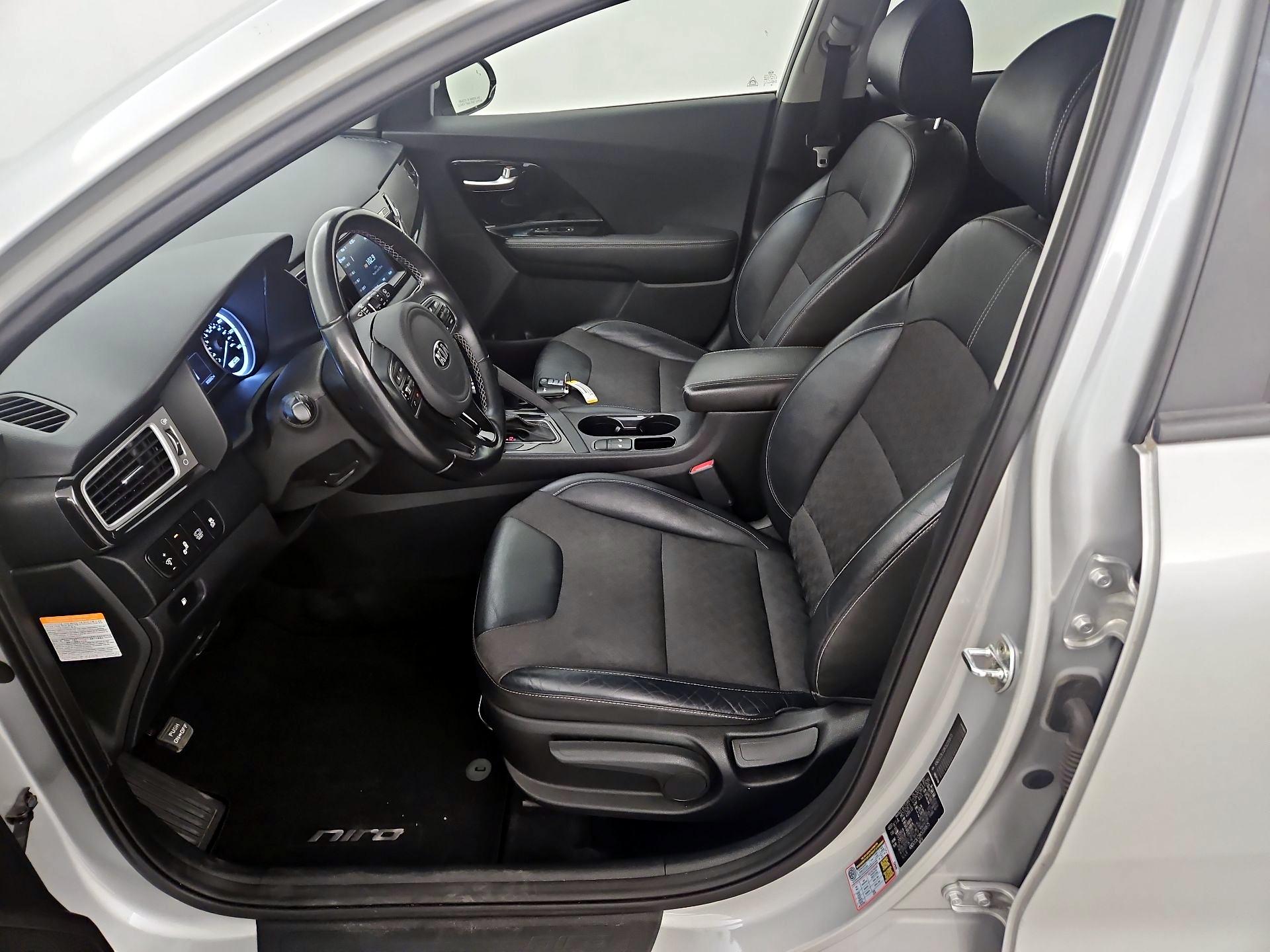 Thumbnail: 2019 Kia Niro - 11