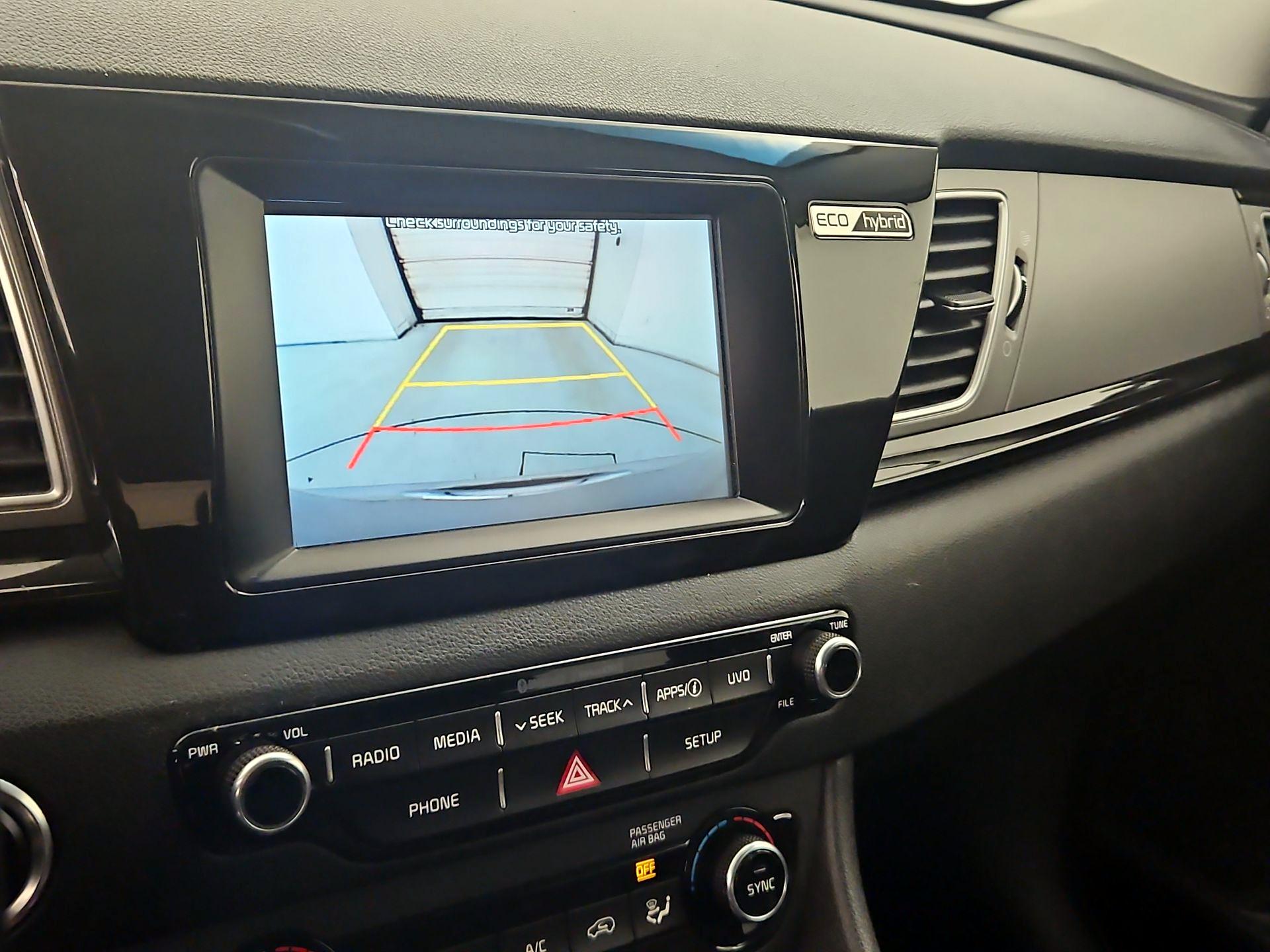 Thumbnail: 2019 Kia Niro - 14