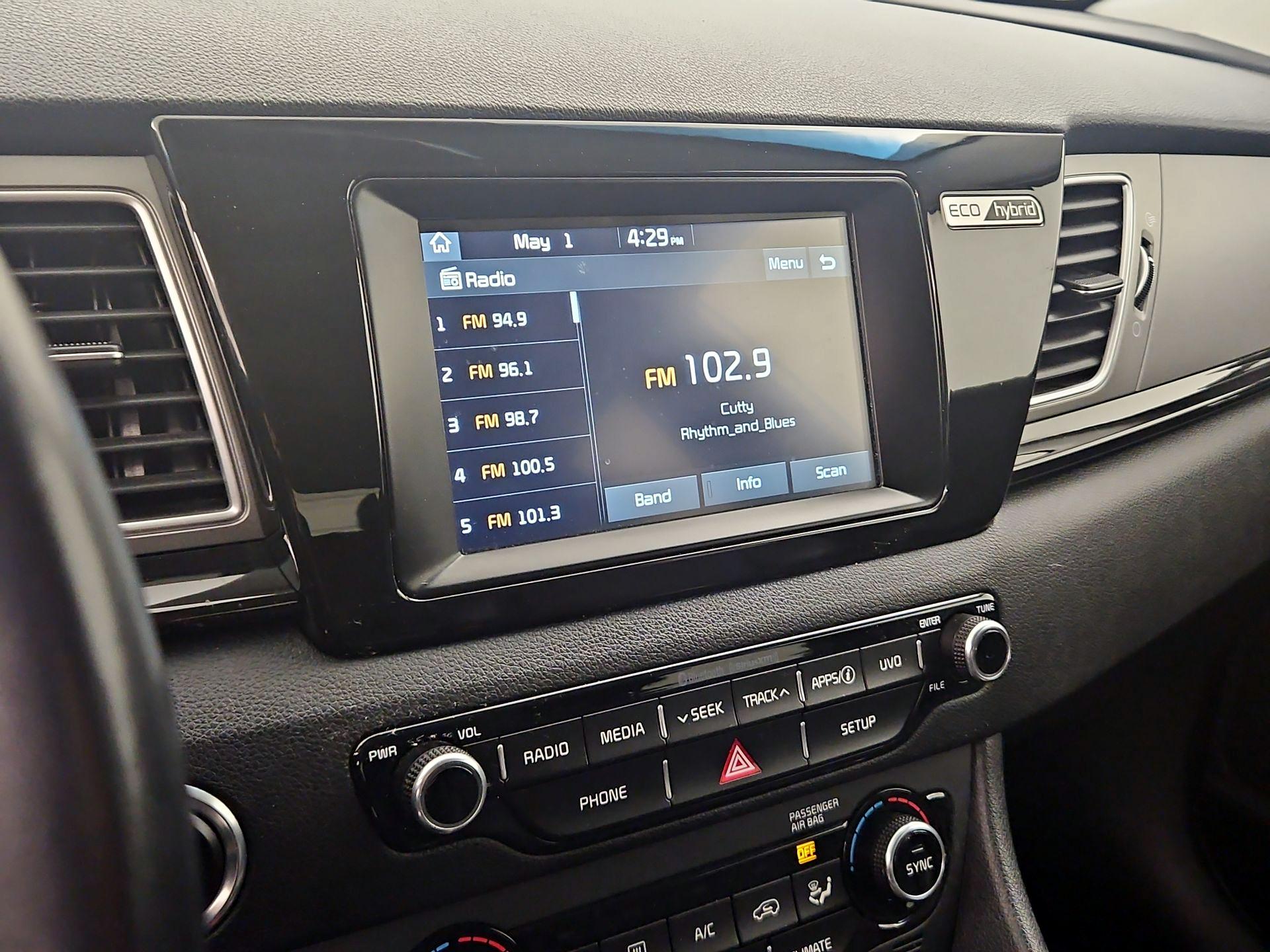 Thumbnail: 2019 Kia Niro - 15