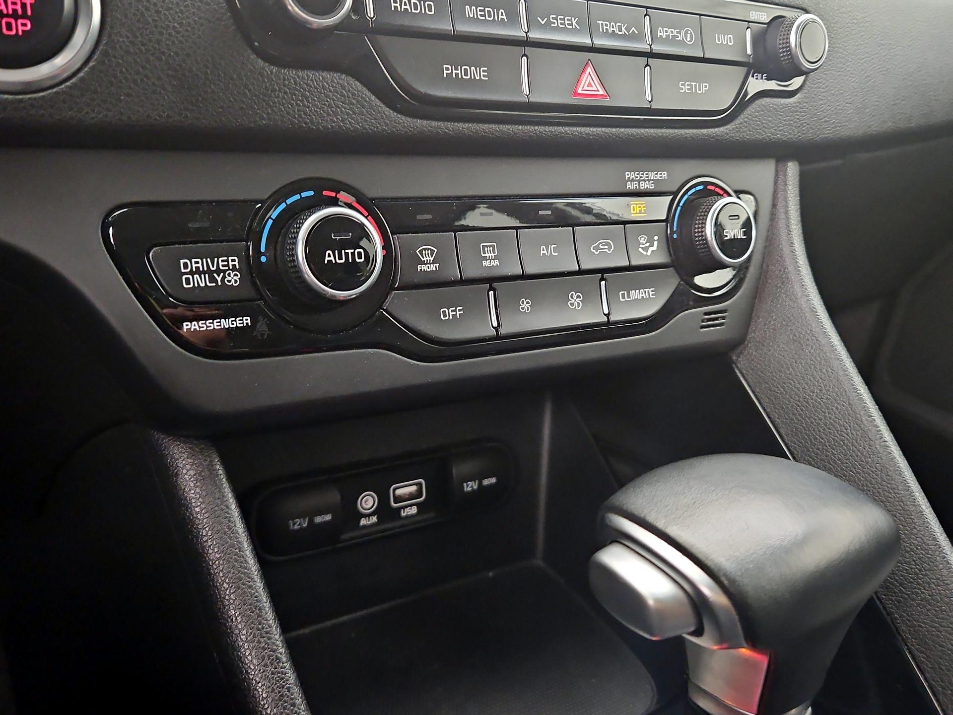 Thumbnail: 2019 Kia Niro - 16