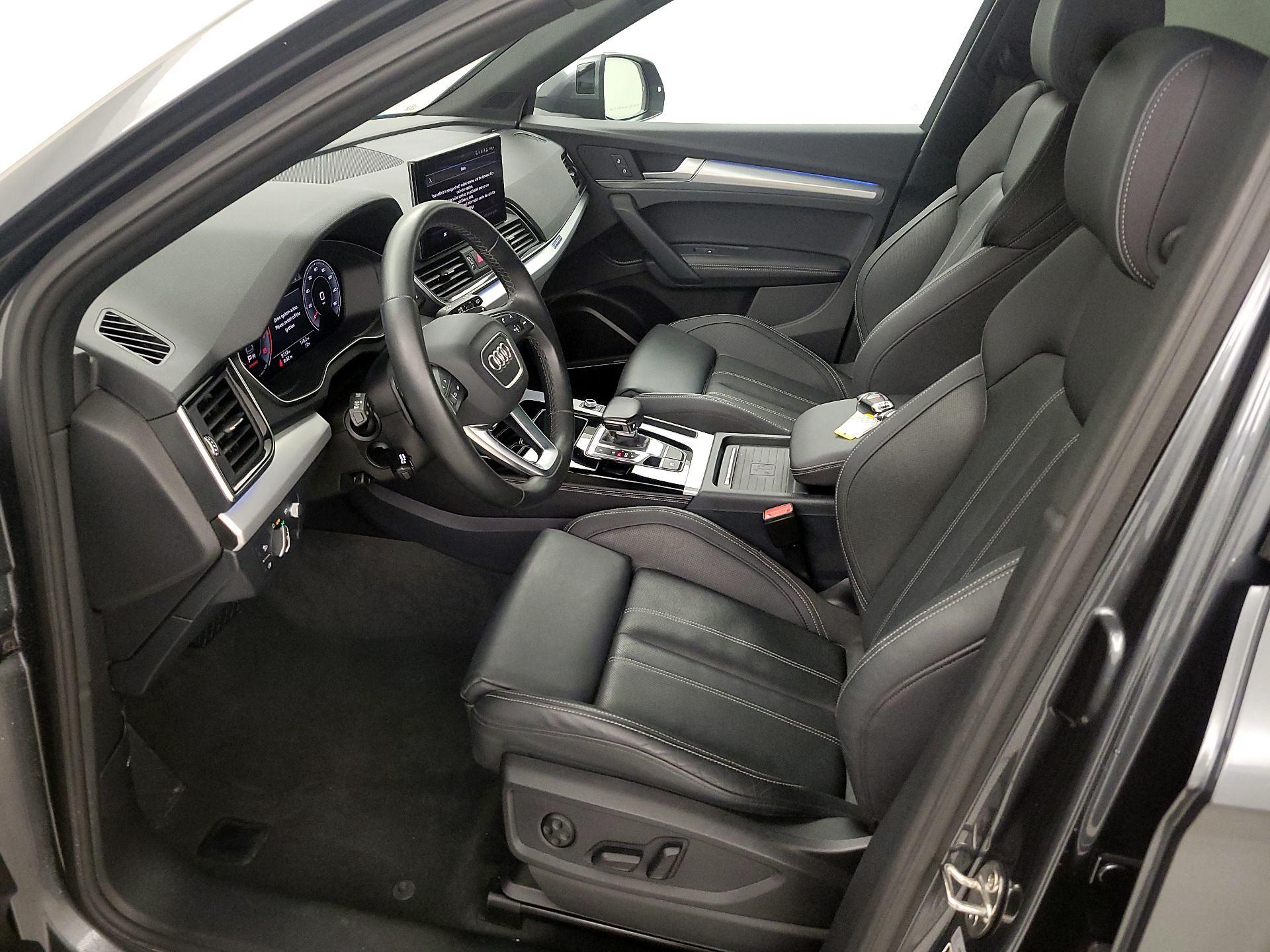 Thumbnail: 2023 Audi Q5 - 11