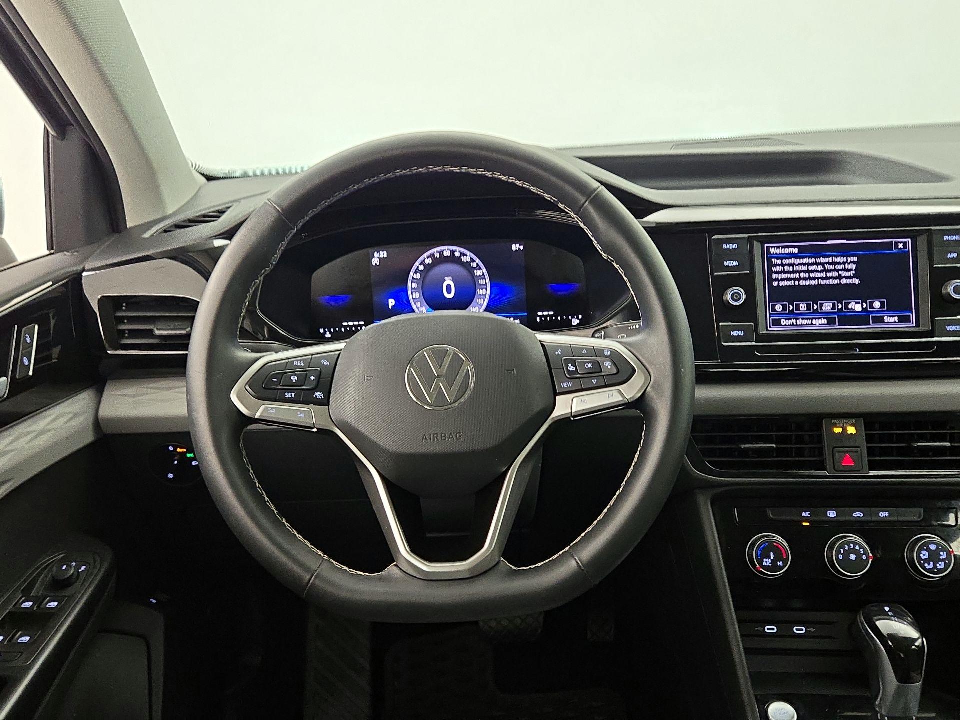 Thumbnail: 2024 Volkswagen Taos - 10