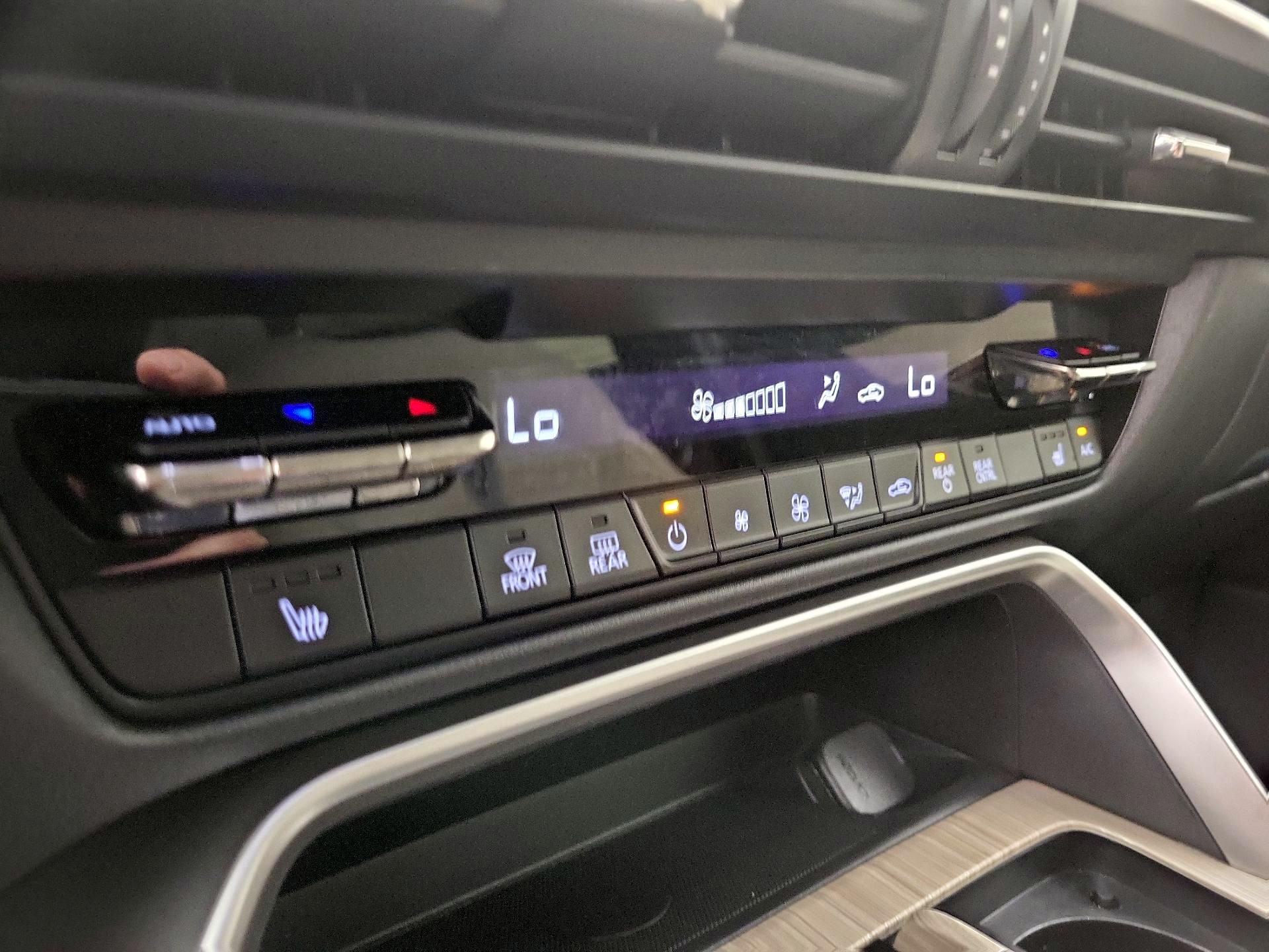 Thumbnail: 2024 Mazda CX-90 - 16