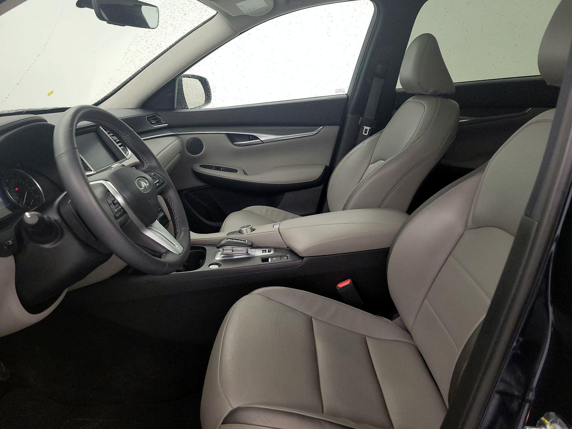 Thumbnail: 2023 INFINITI QX50 - 11