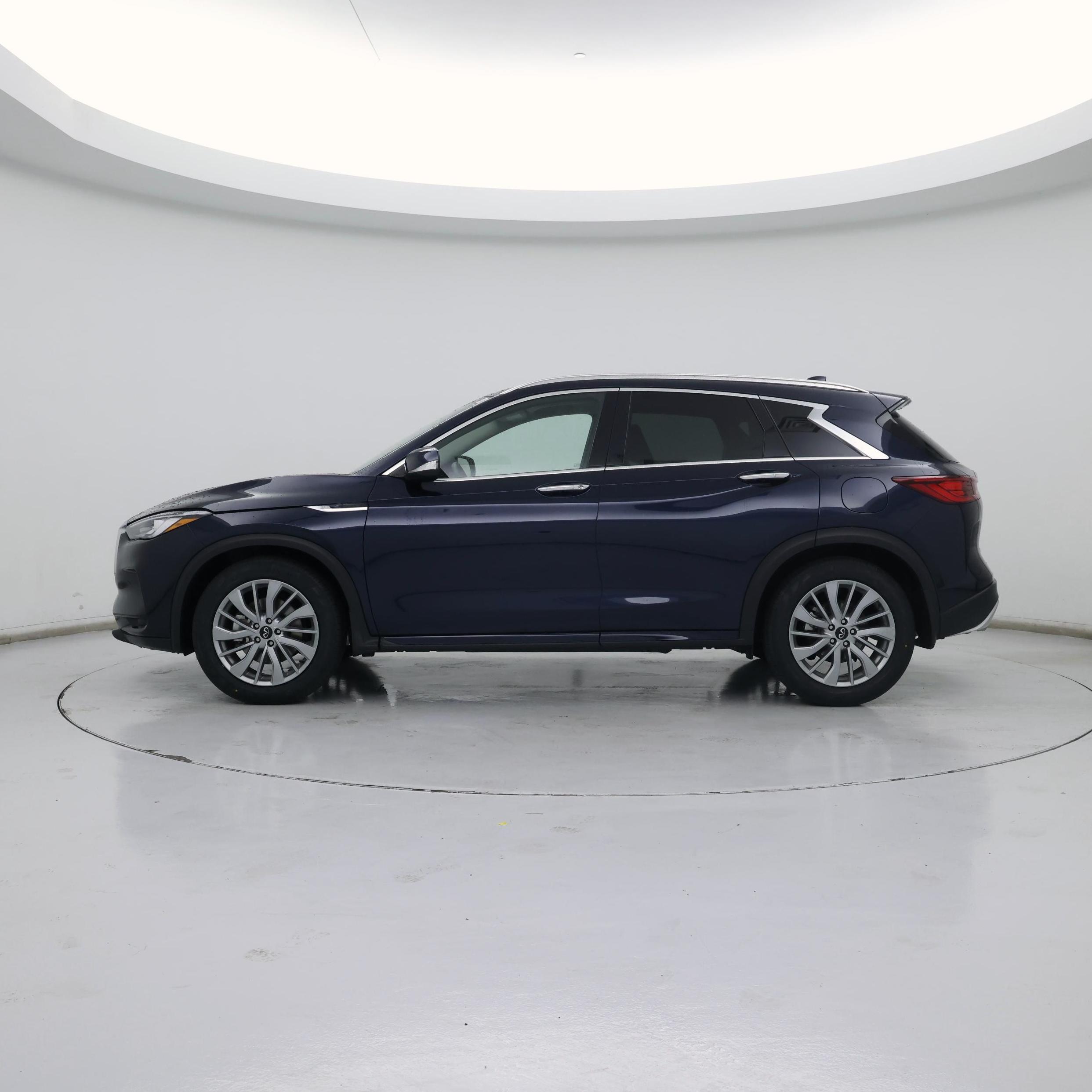Thumbnail: 2023 INFINITI QX50 - 3