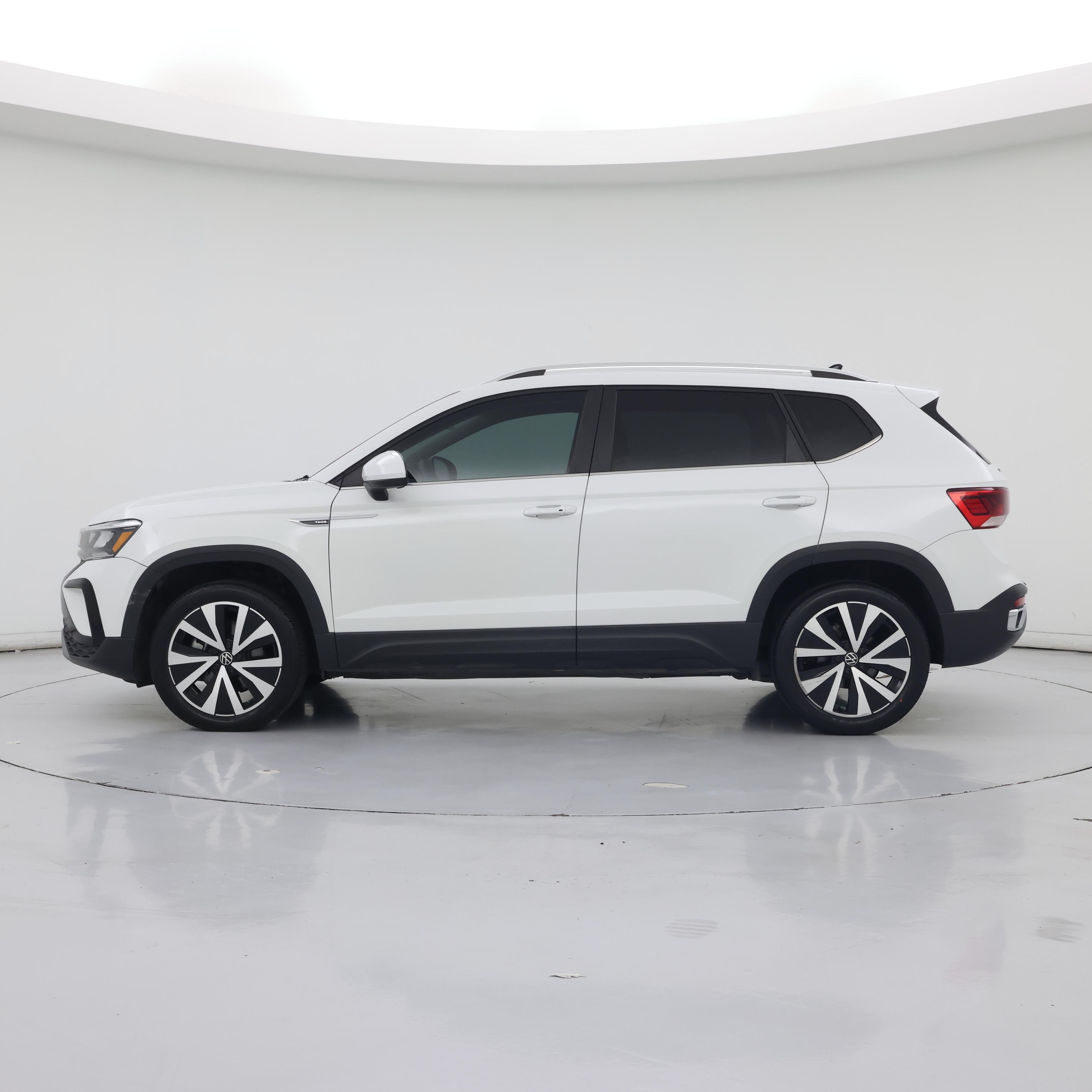 Thumbnail: 2024 Volkswagen Taos - 3
