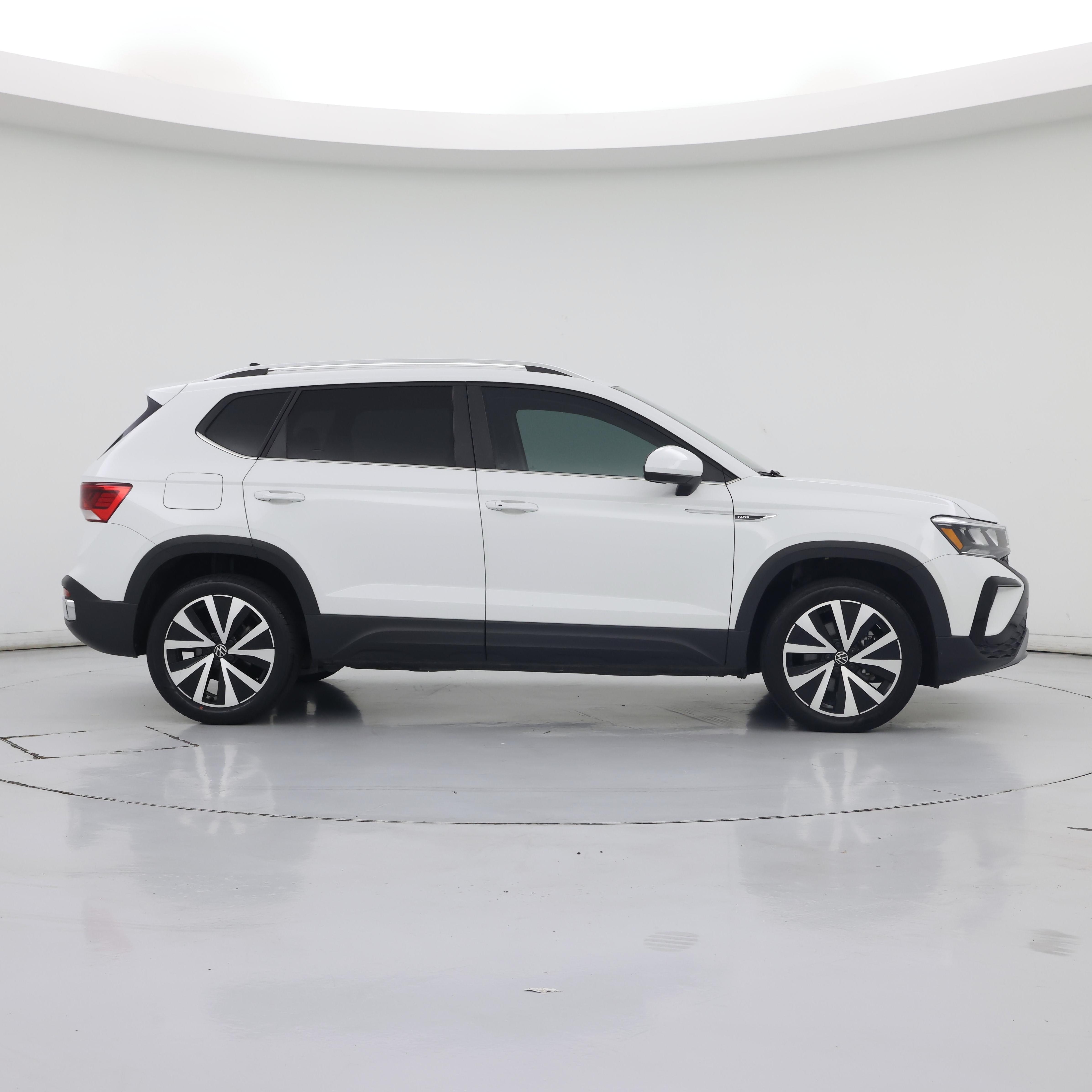 Thumbnail: 2024 Volkswagen Taos - 7