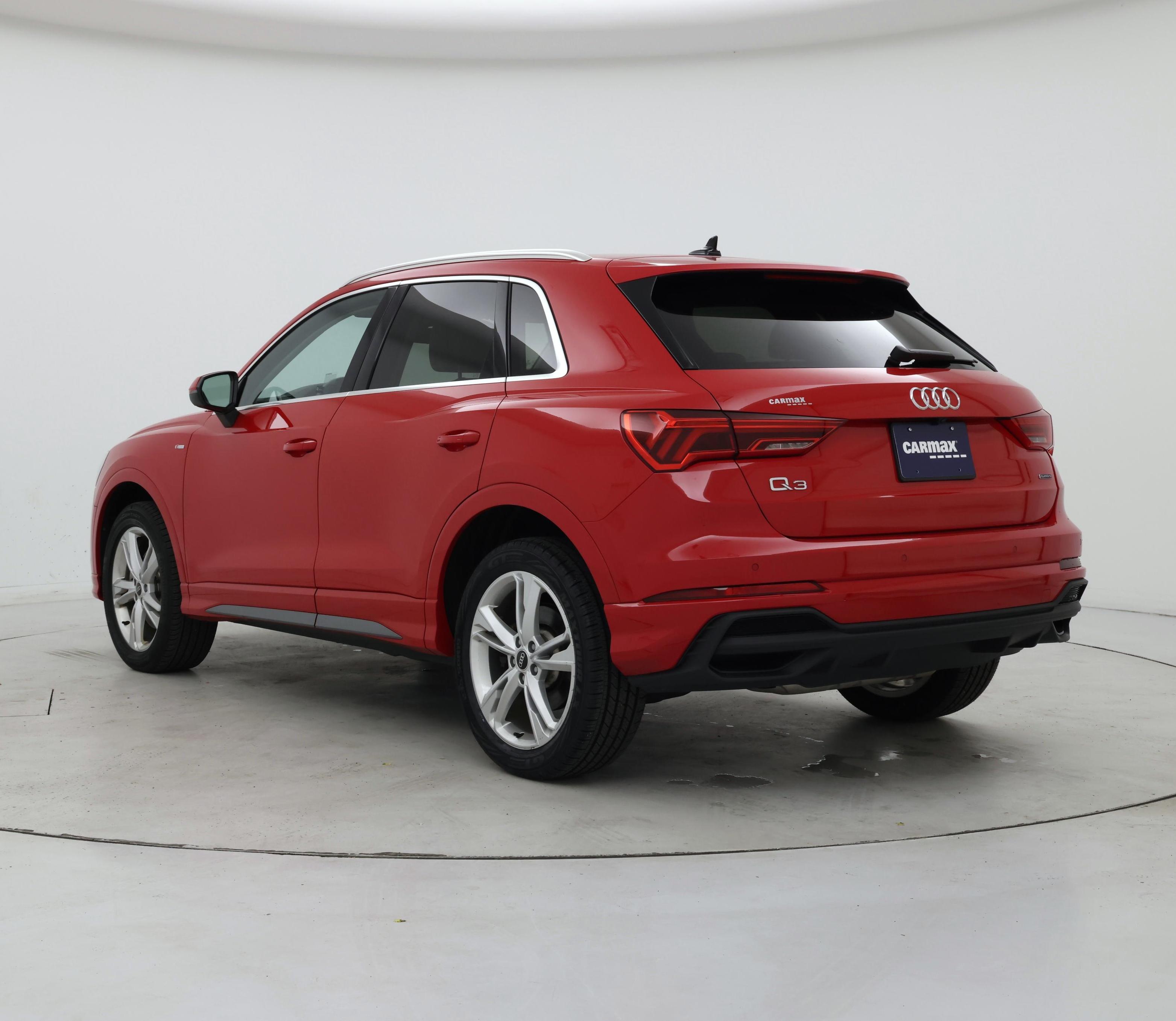 Thumbnail: 2023 Audi Q3 - 2