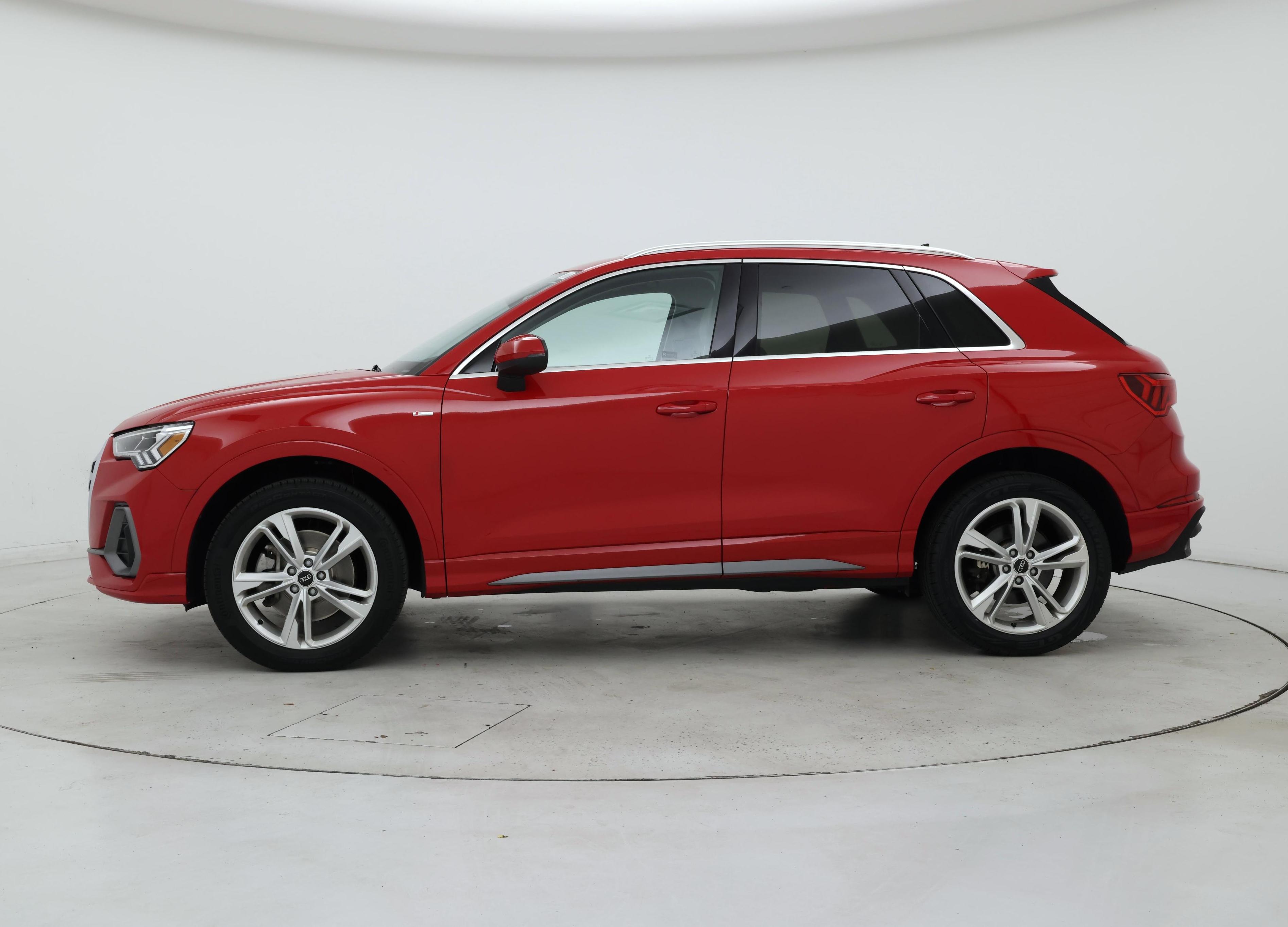 Thumbnail: 2023 Audi Q3 - 3