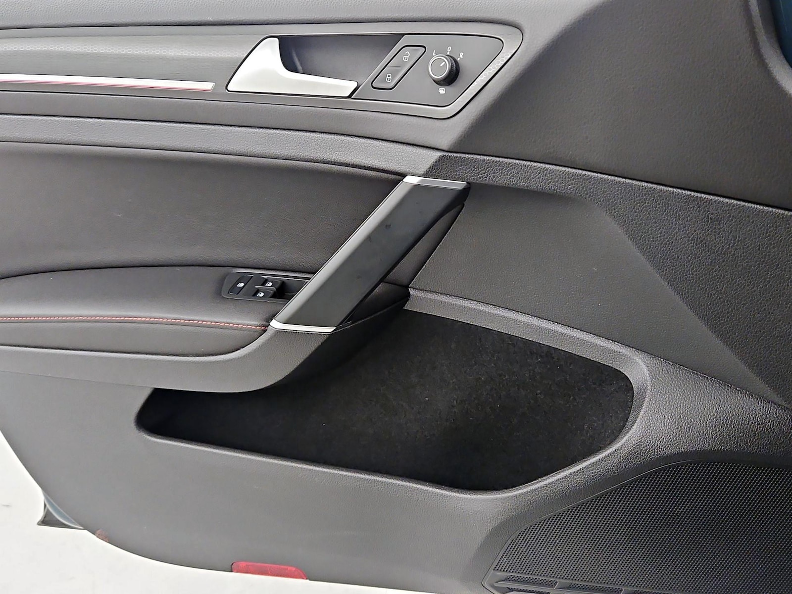 2019 Volkswagen Golf GTI SE - Photo 13
