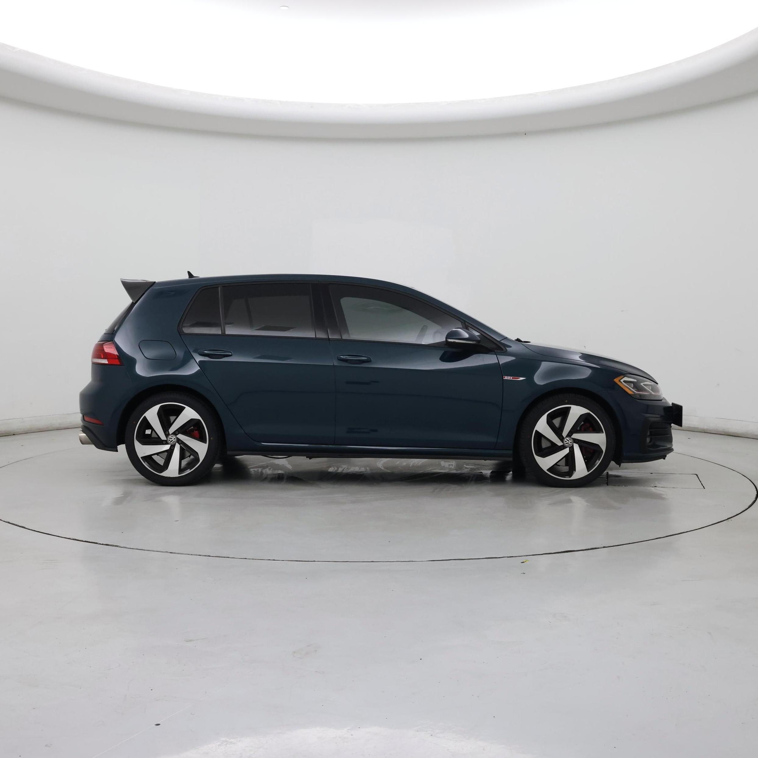 Thumbnail: 2019 Volkswagen Golf - 7