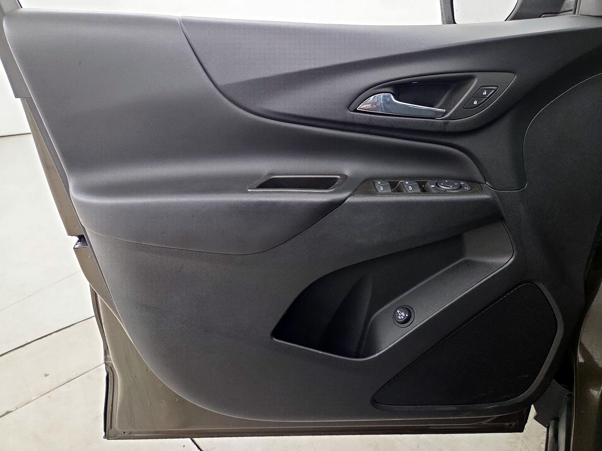 Thumbnail: 2023 Chevrolet Equinox - 12