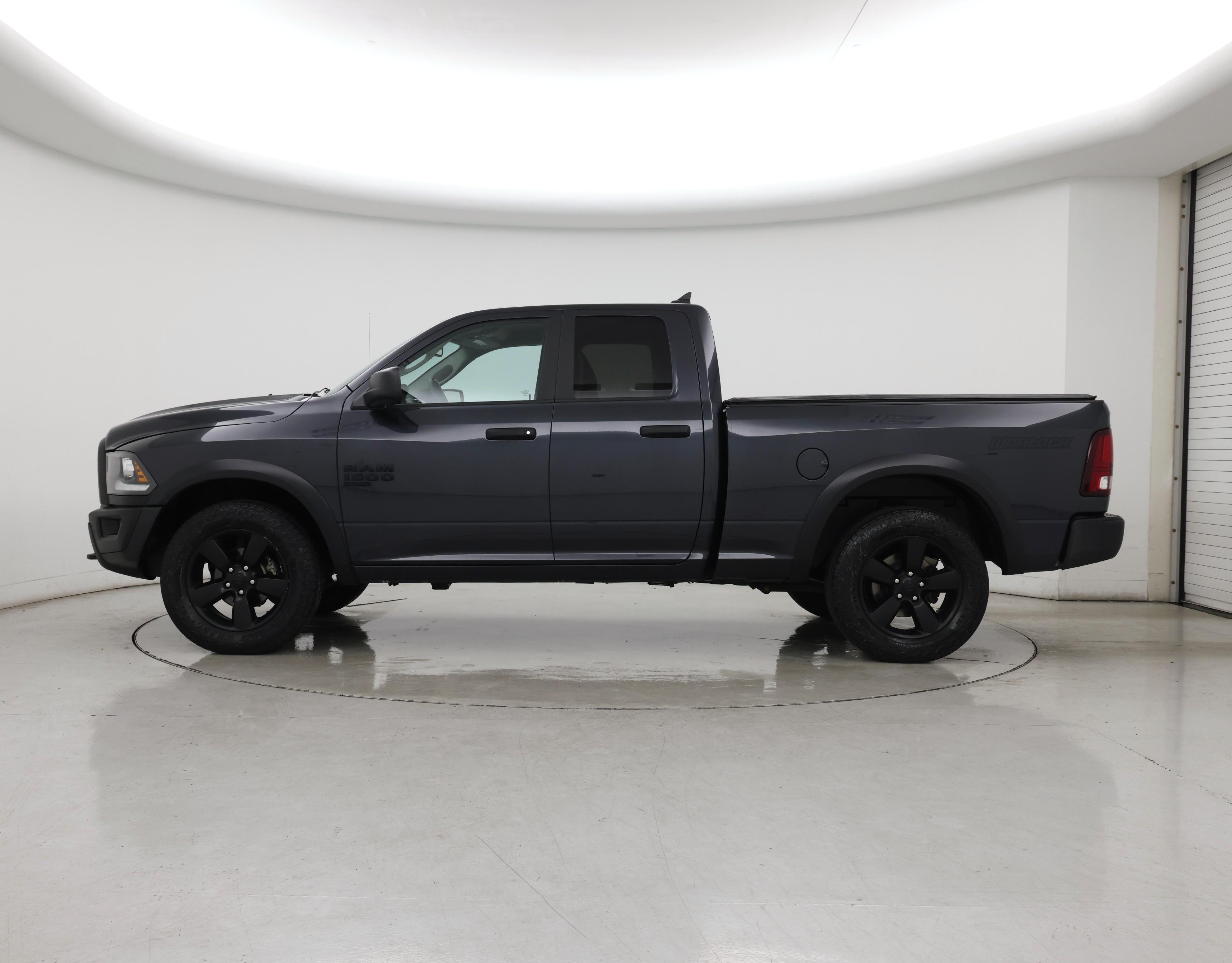 Thumbnail: 2020 RAM 1500 Classic - 3