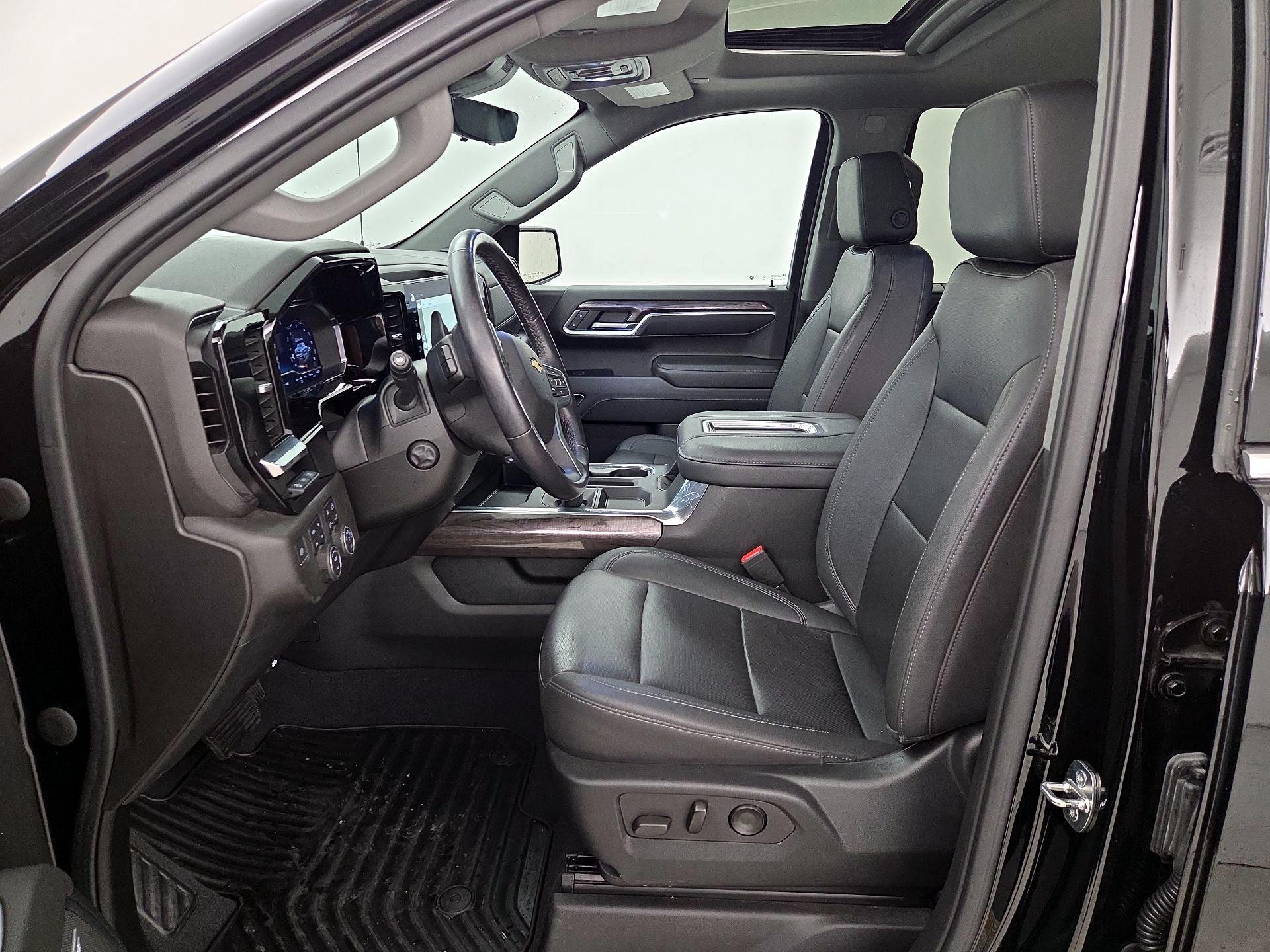 Thumbnail: 2022 Chevrolet Silverado 1500 - 11