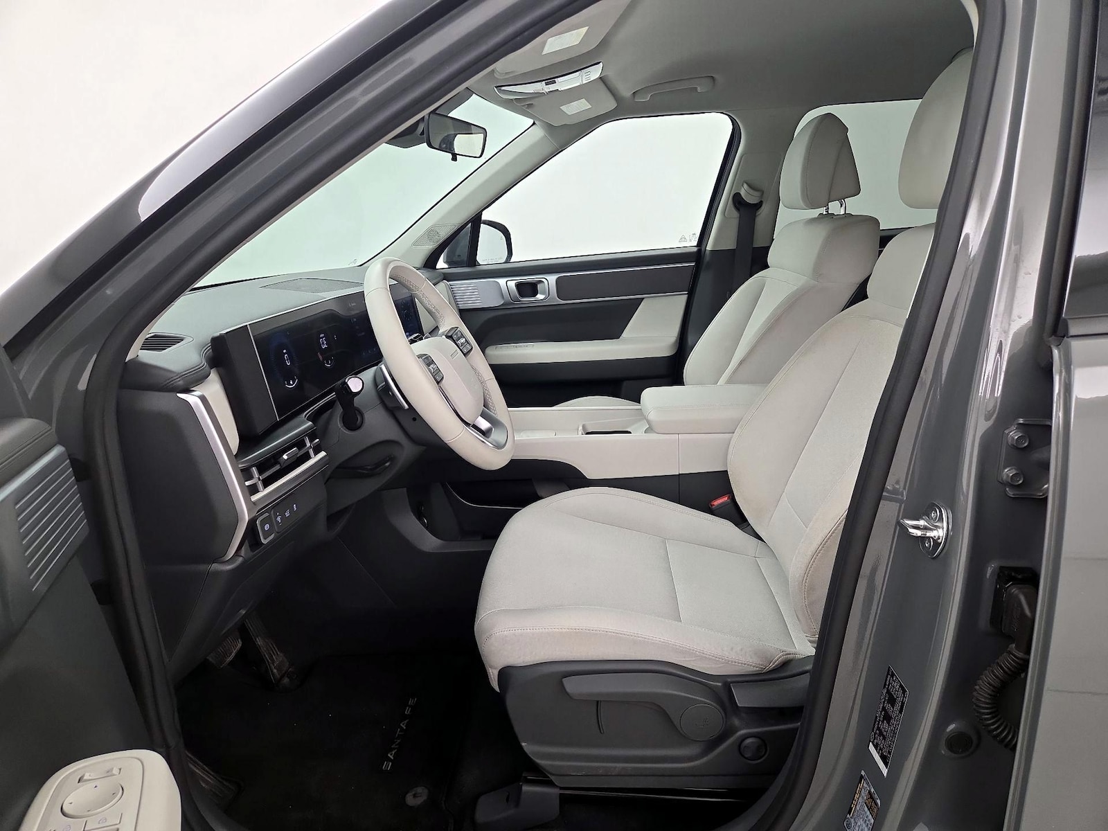 2024 Hyundai Santa Fe SE - Photo 12