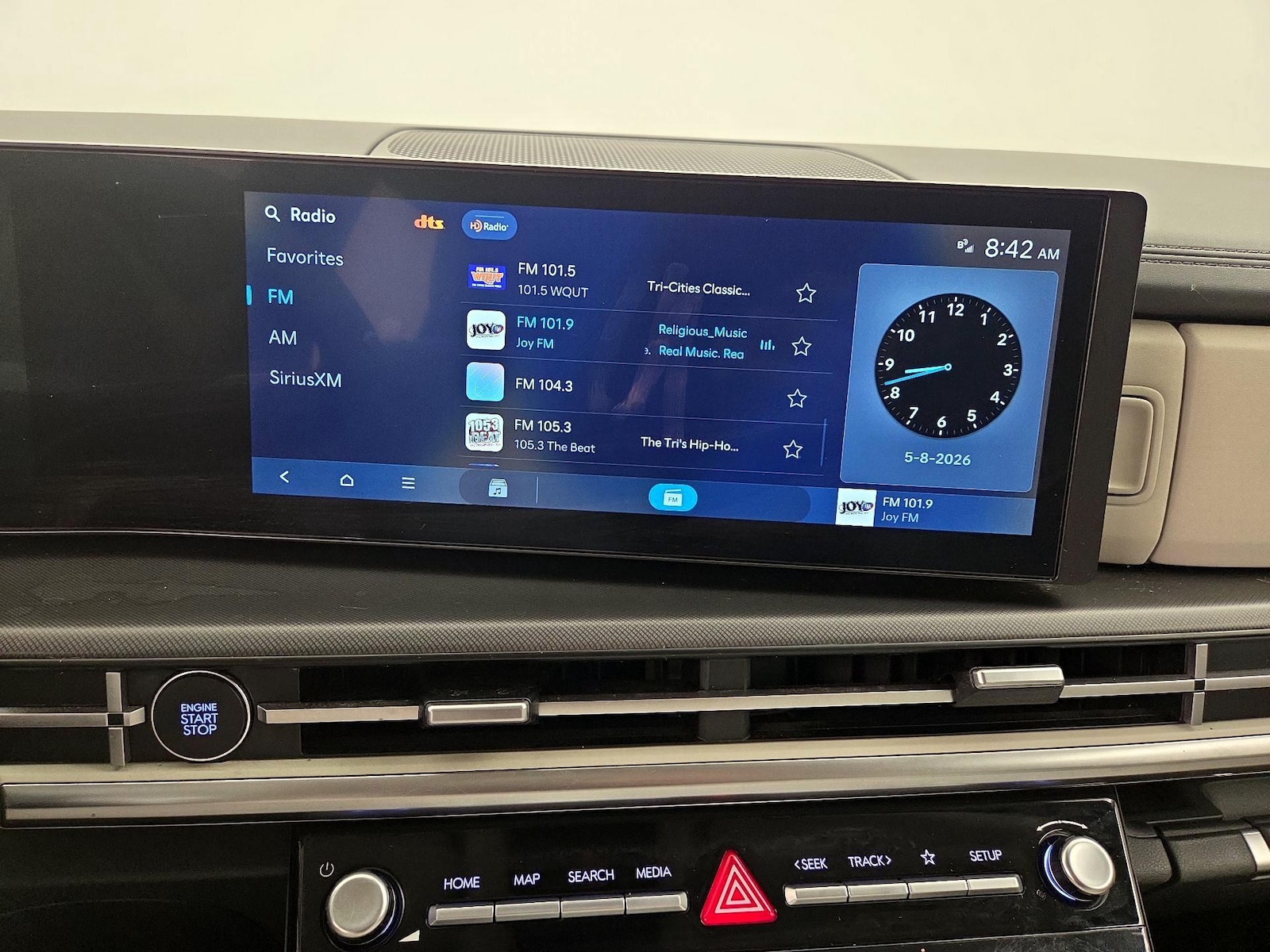 2024 Hyundai Santa Fe SE - Photo 16