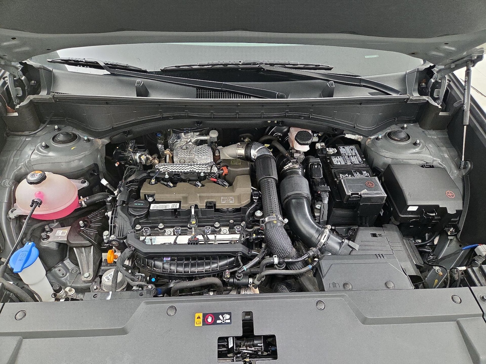 2024 Hyundai Santa Fe SE - Photo 23