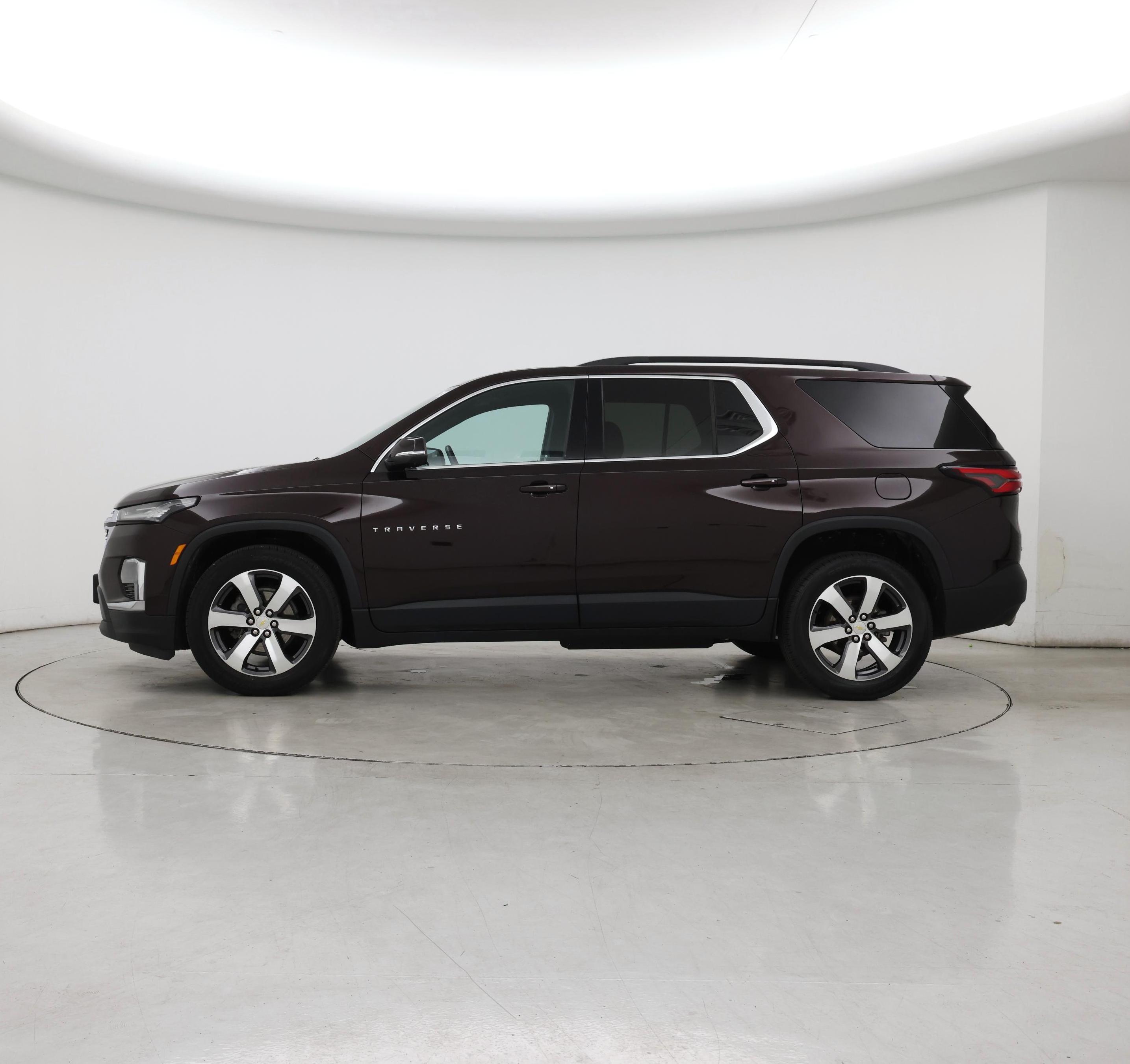 Thumbnail: 2023 Chevrolet Traverse - 3