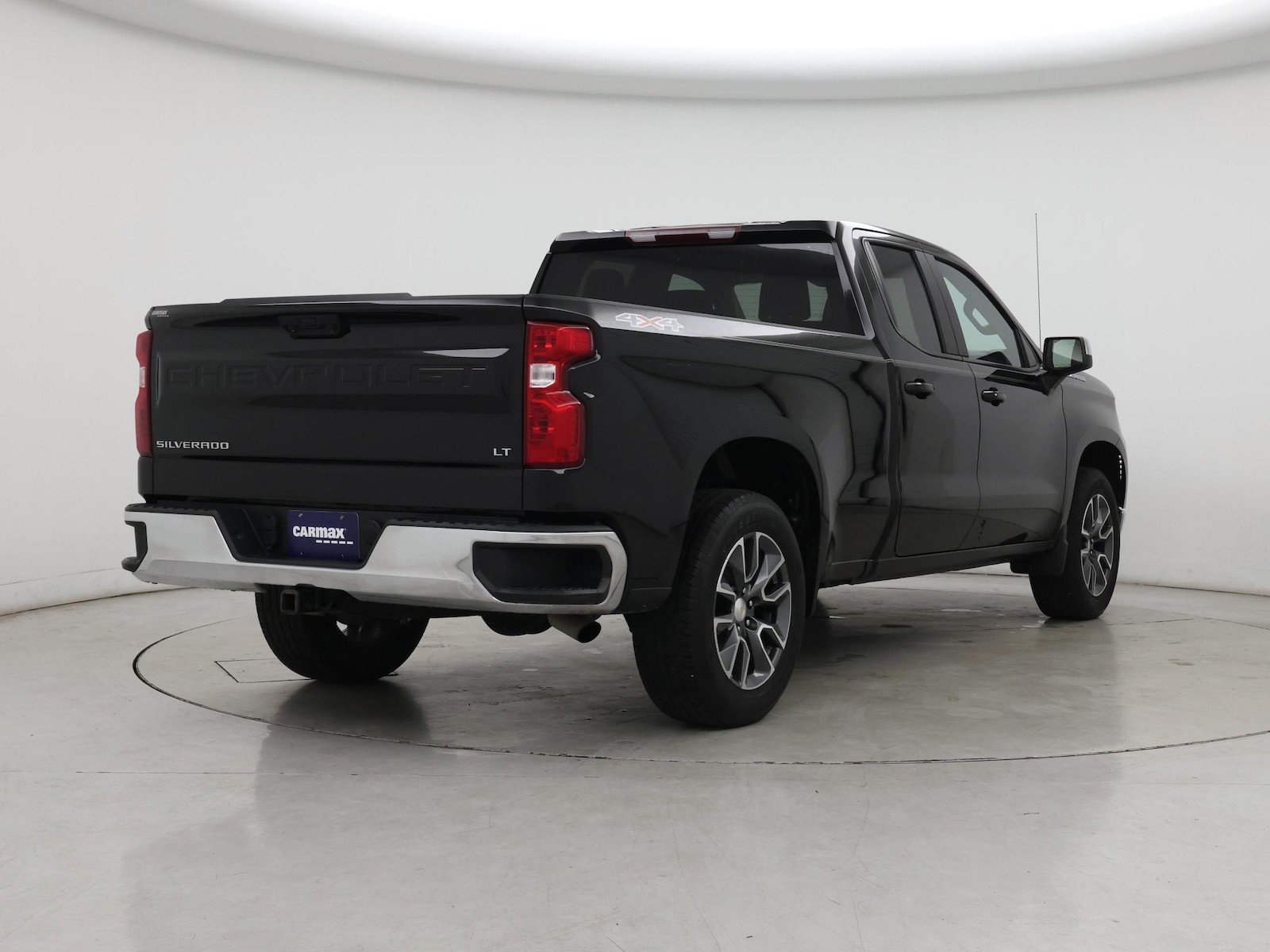 2023 Chevrolet Silverado 1500 LT - Photo 9