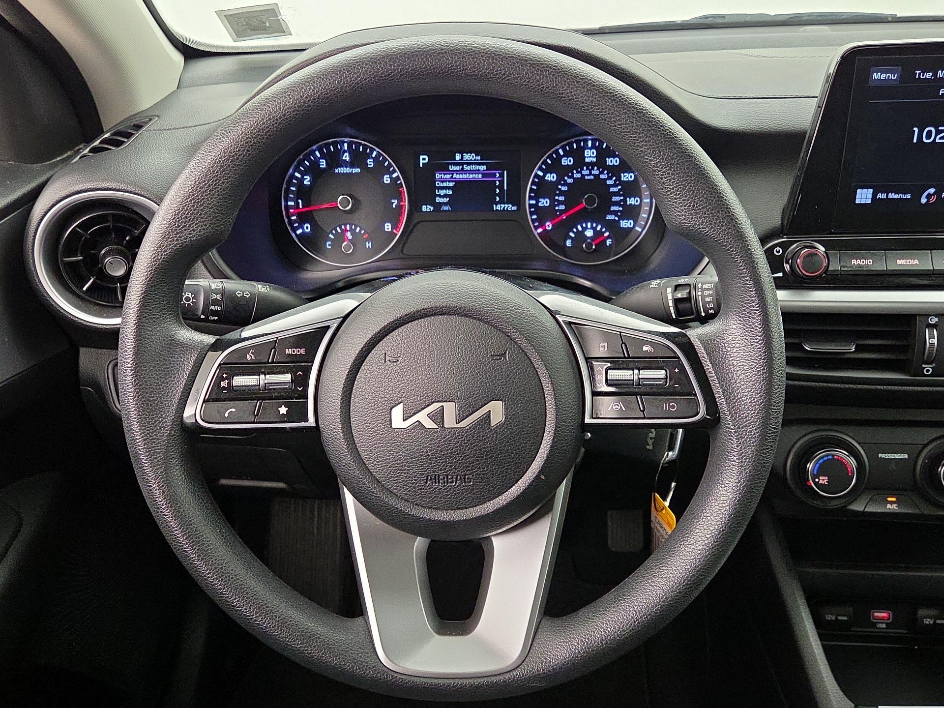 Thumbnail: 2023 Kia Forte - 10