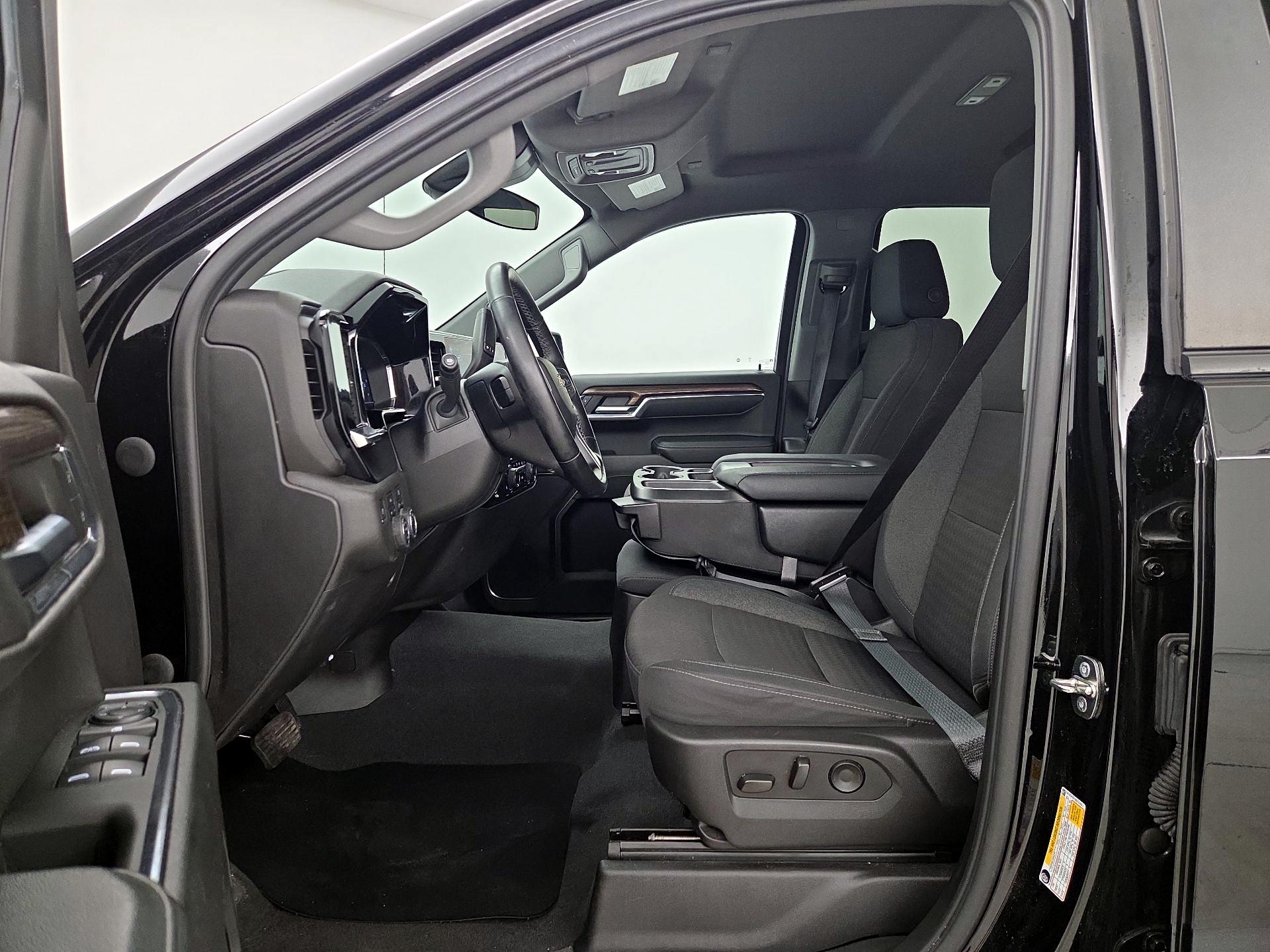 Thumbnail: 2024 Chevrolet Silverado 1500 - 11