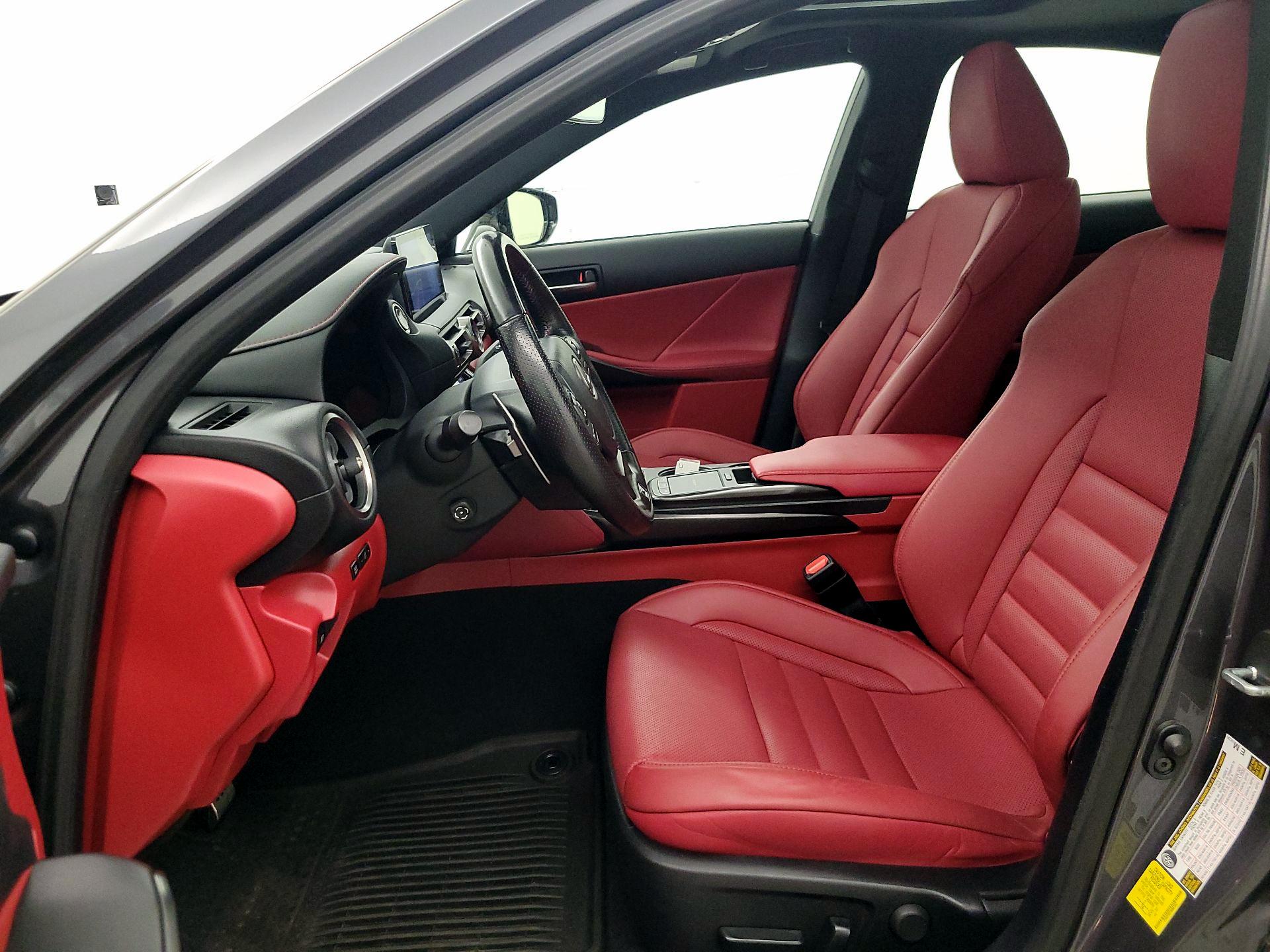 Thumbnail: 2022 Lexus IS - 11