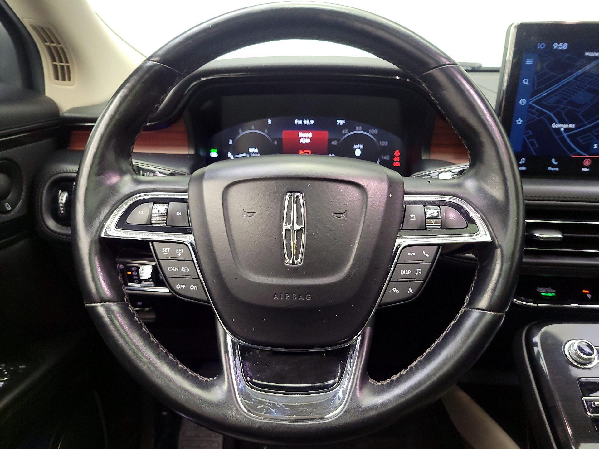 Thumbnail: 2023 Lincoln Nautilus - 10