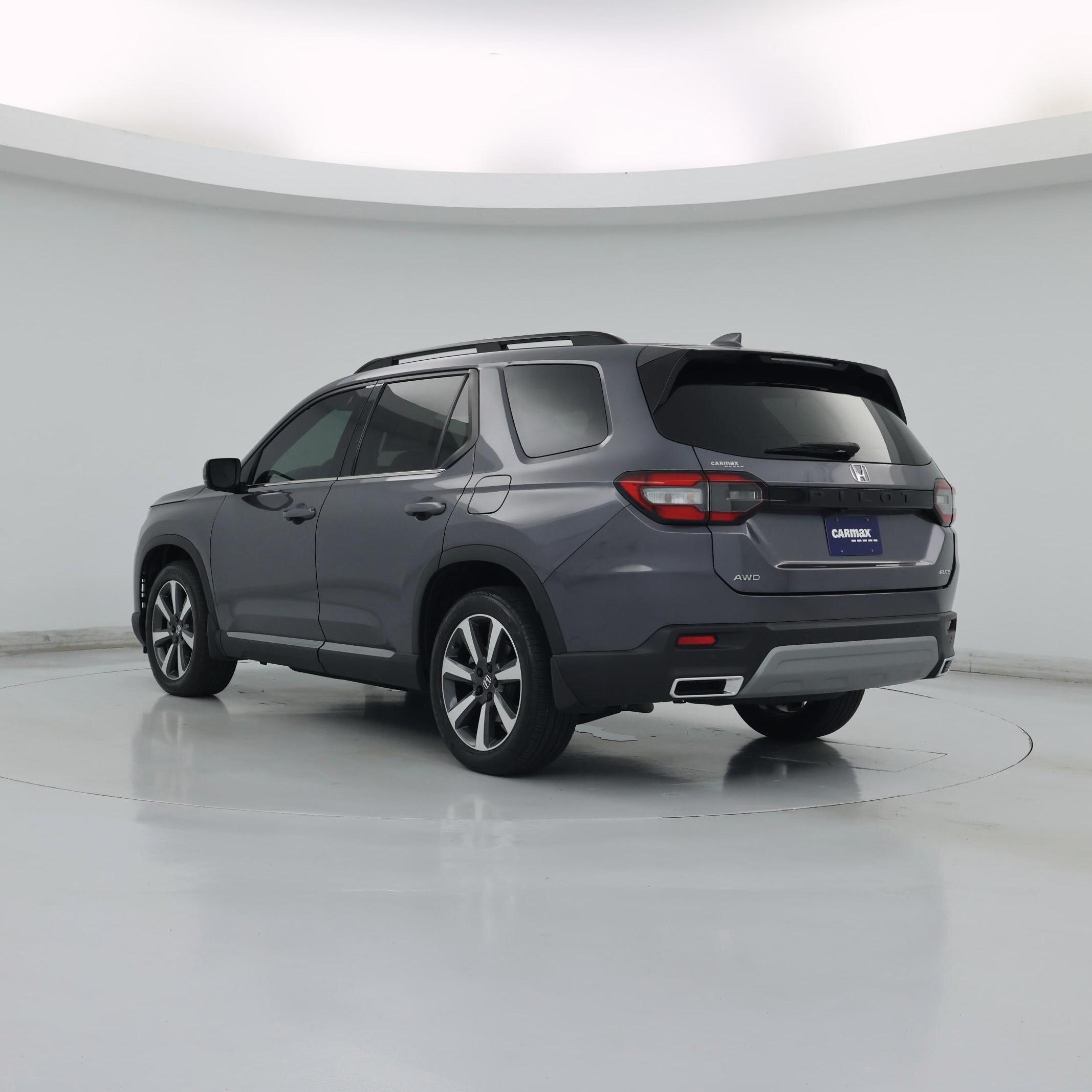 Thumbnail: 2023 Honda Pilot - 2