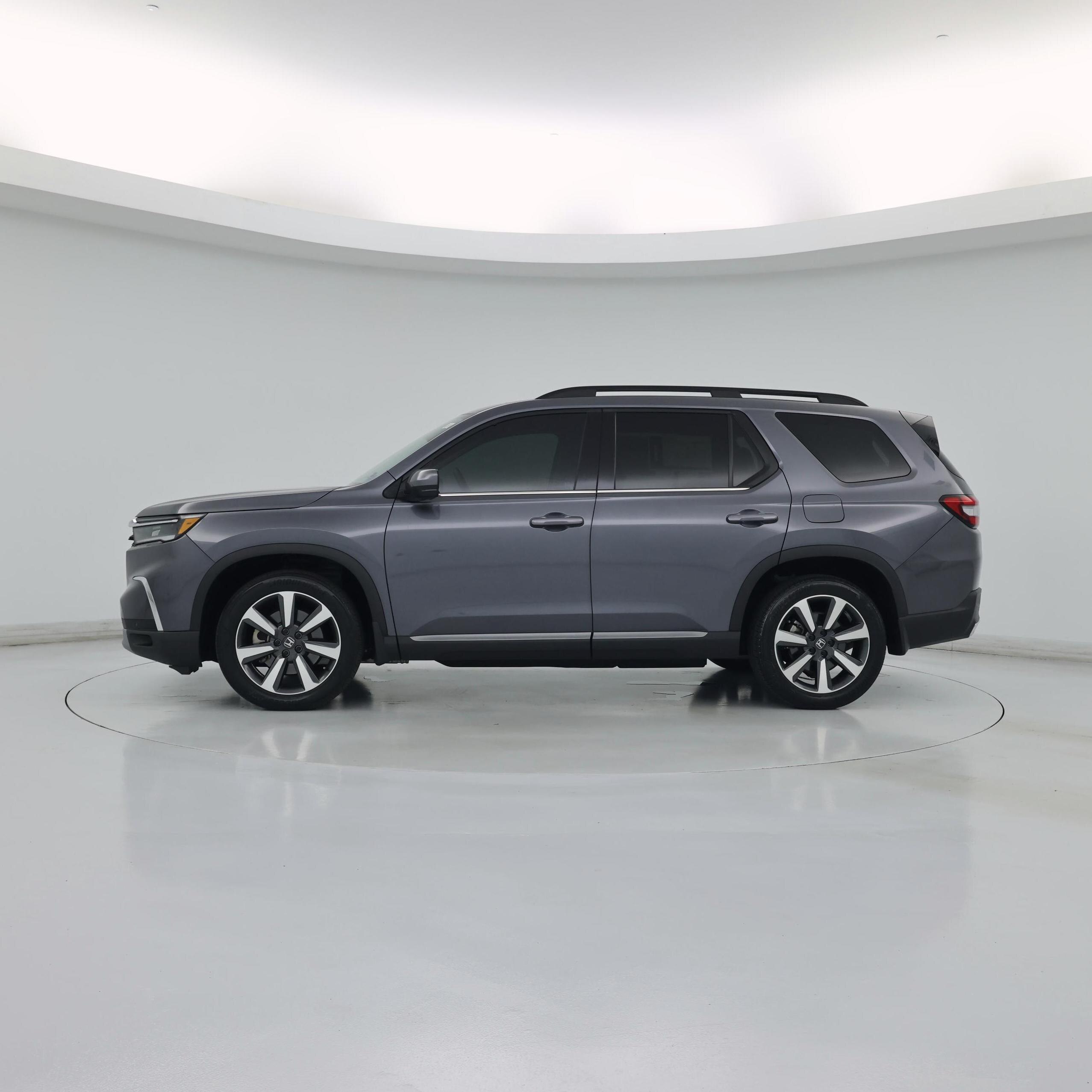 Thumbnail: 2023 Honda Pilot - 3