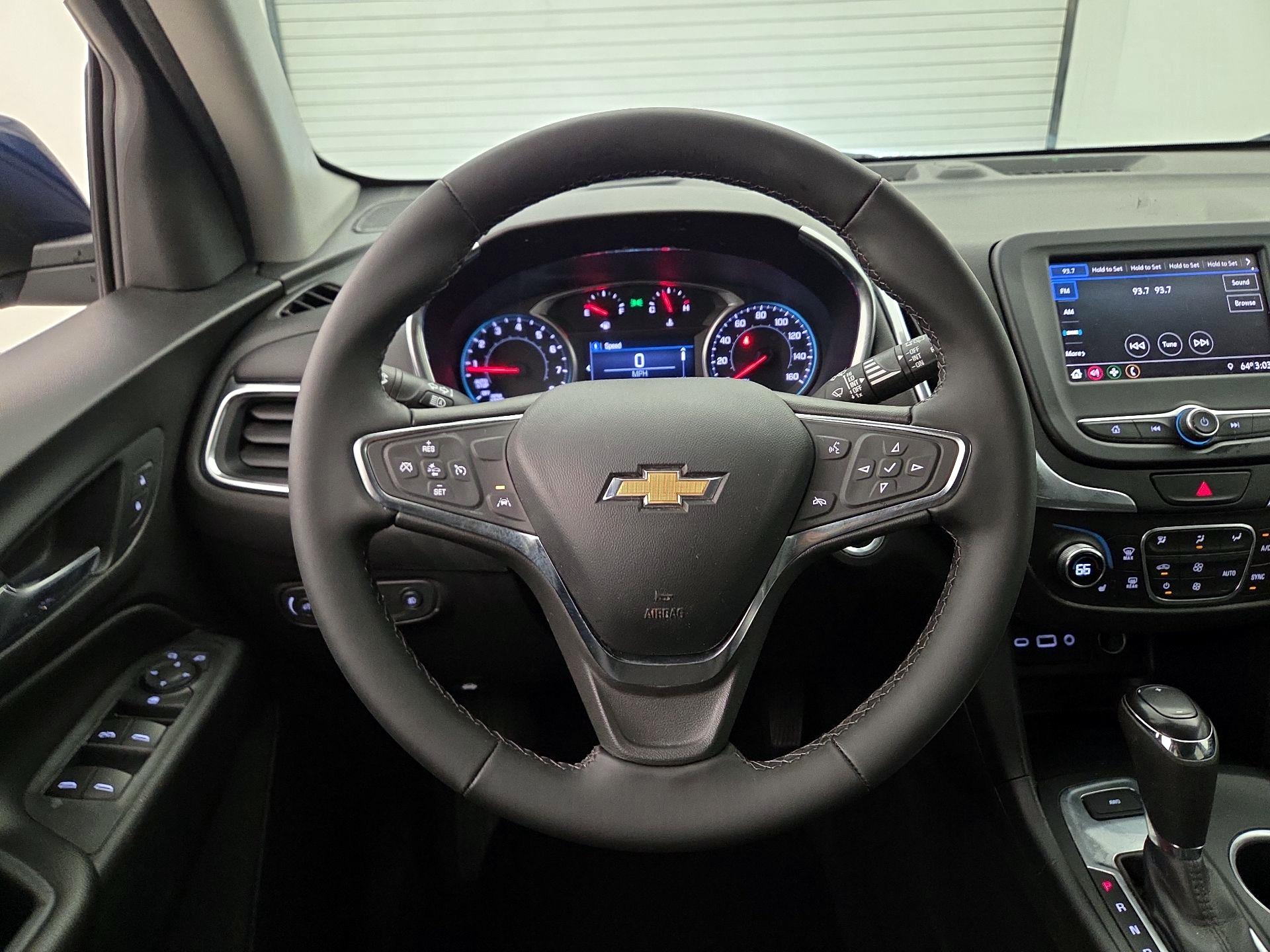 Thumbnail: 2021 Chevrolet Equinox - 10