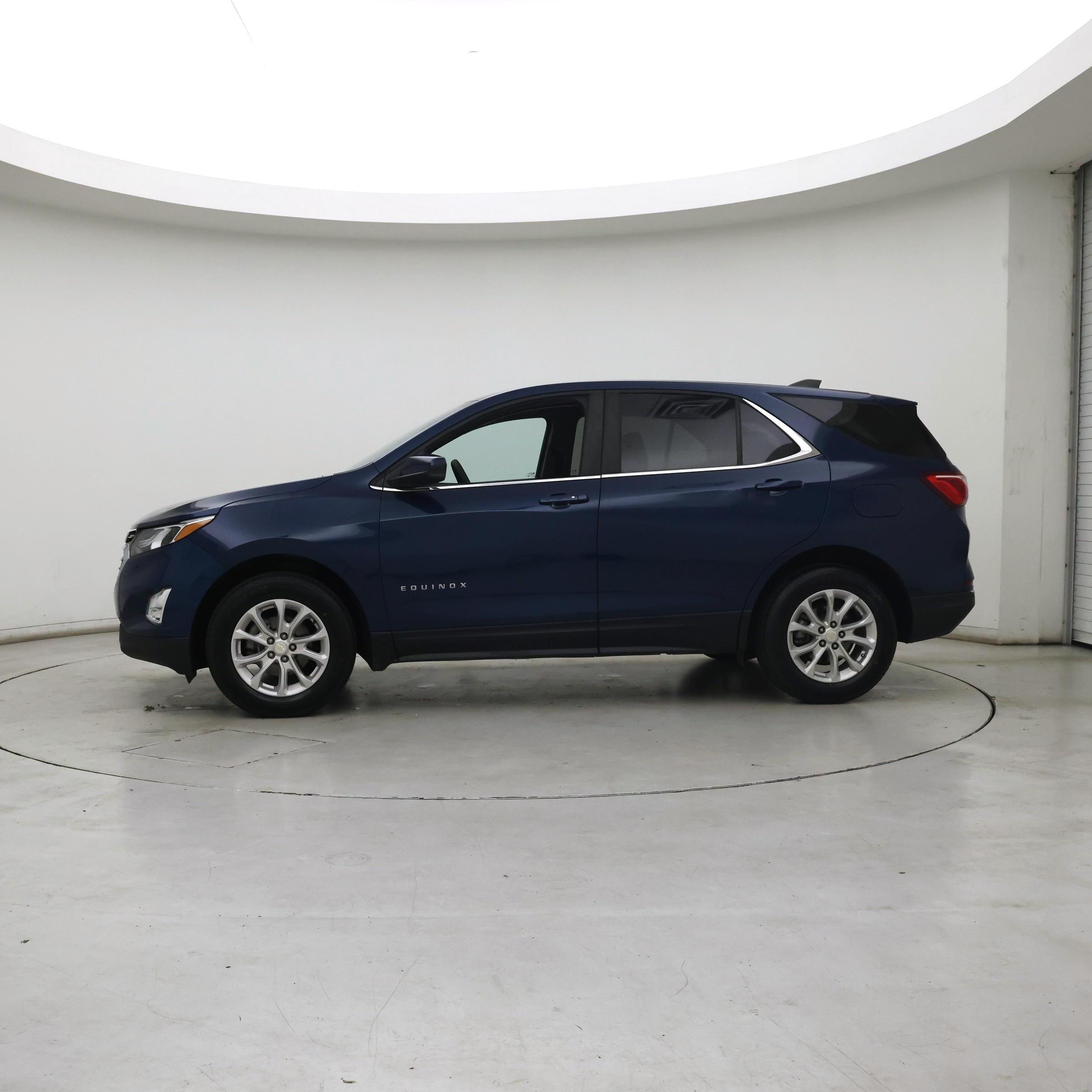 Thumbnail: 2021 Chevrolet Equinox - 3