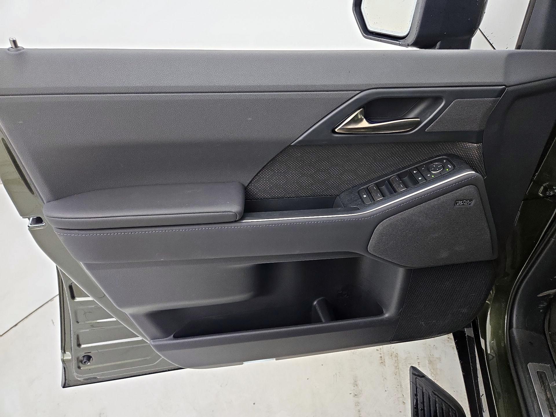 Thumbnail: 2024 Lexus GX - 12