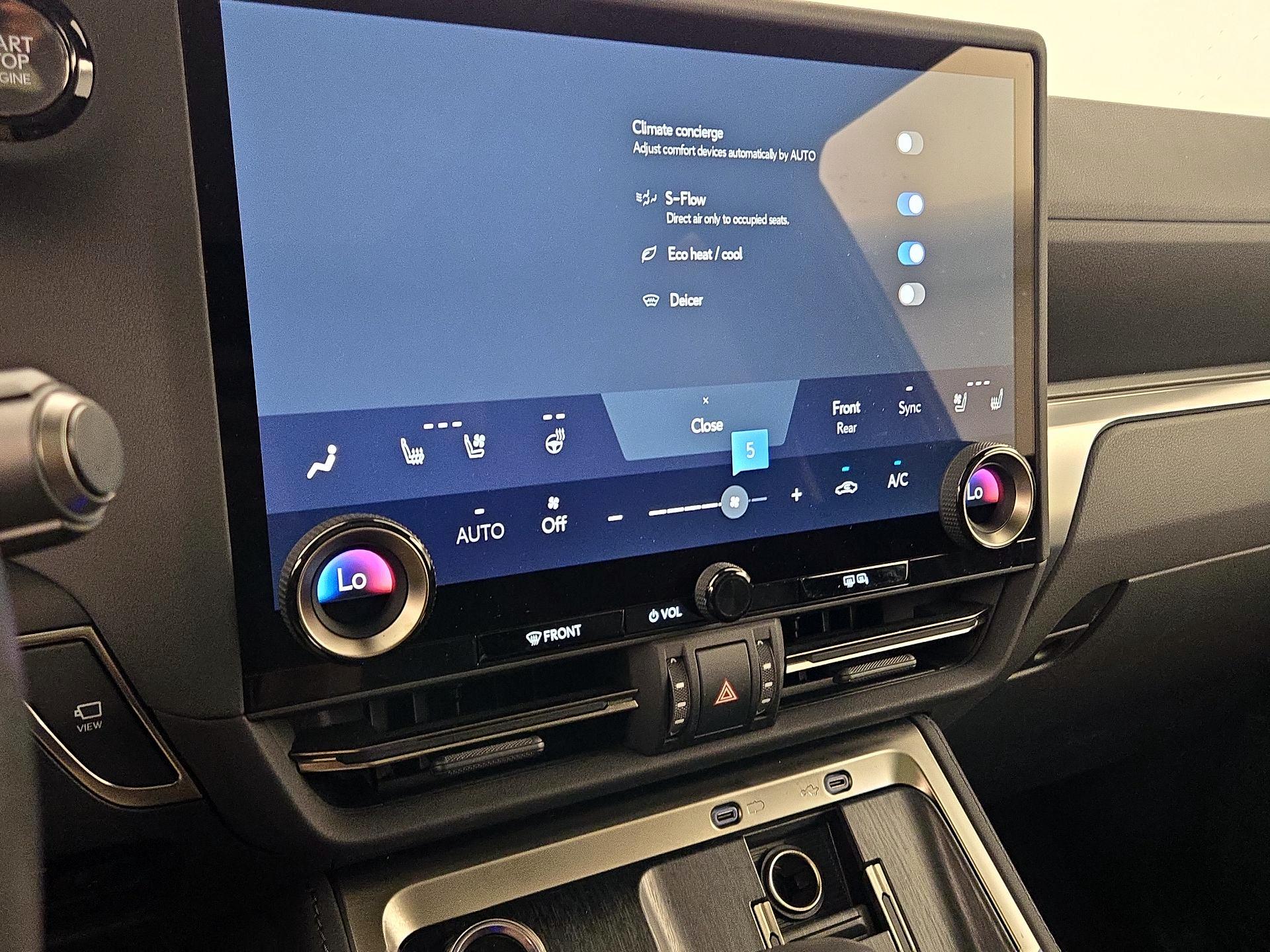 Thumbnail: 2024 Lexus GX - 17