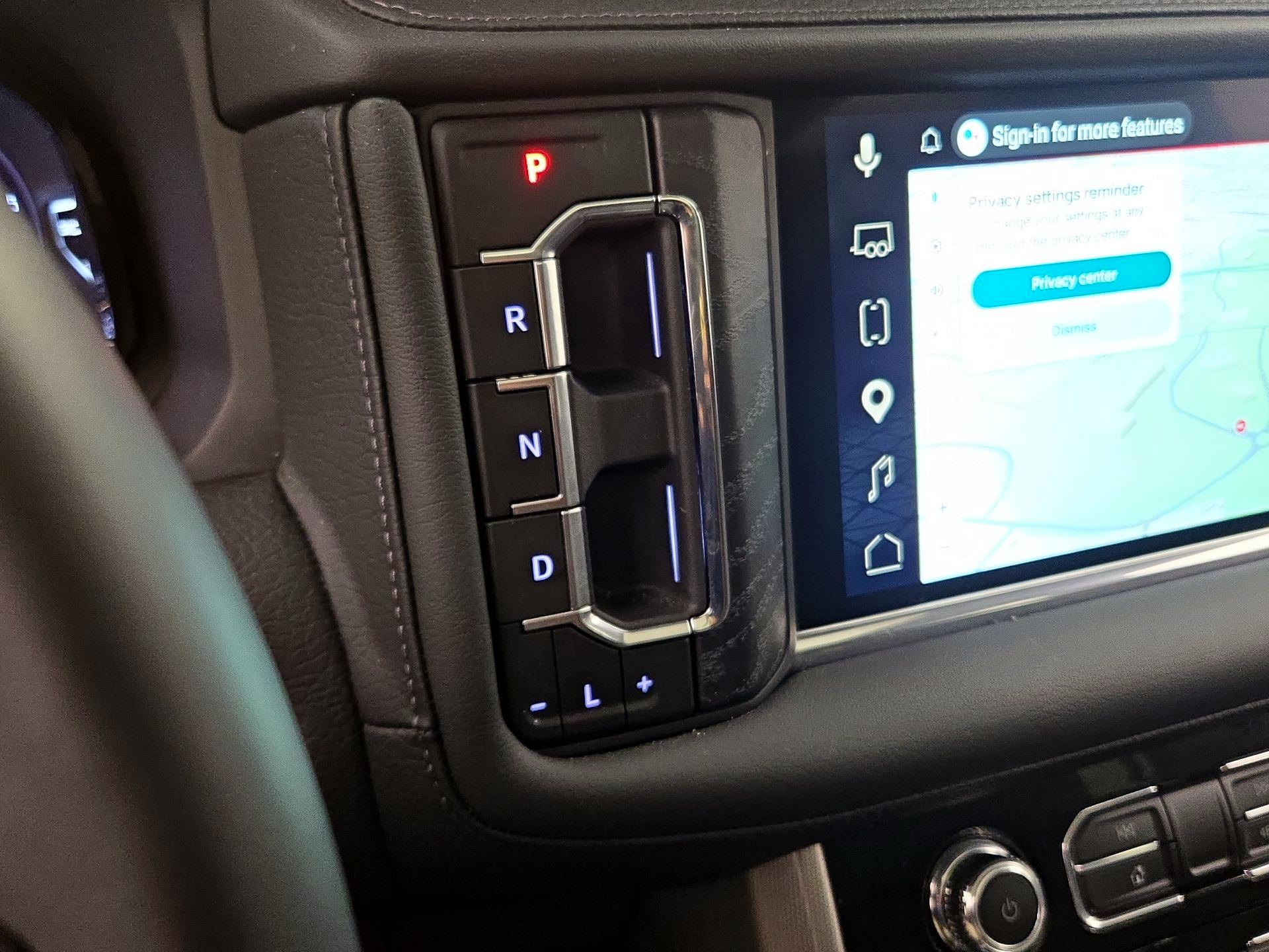 Thumbnail: 2023 GMC Yukon XL - 18