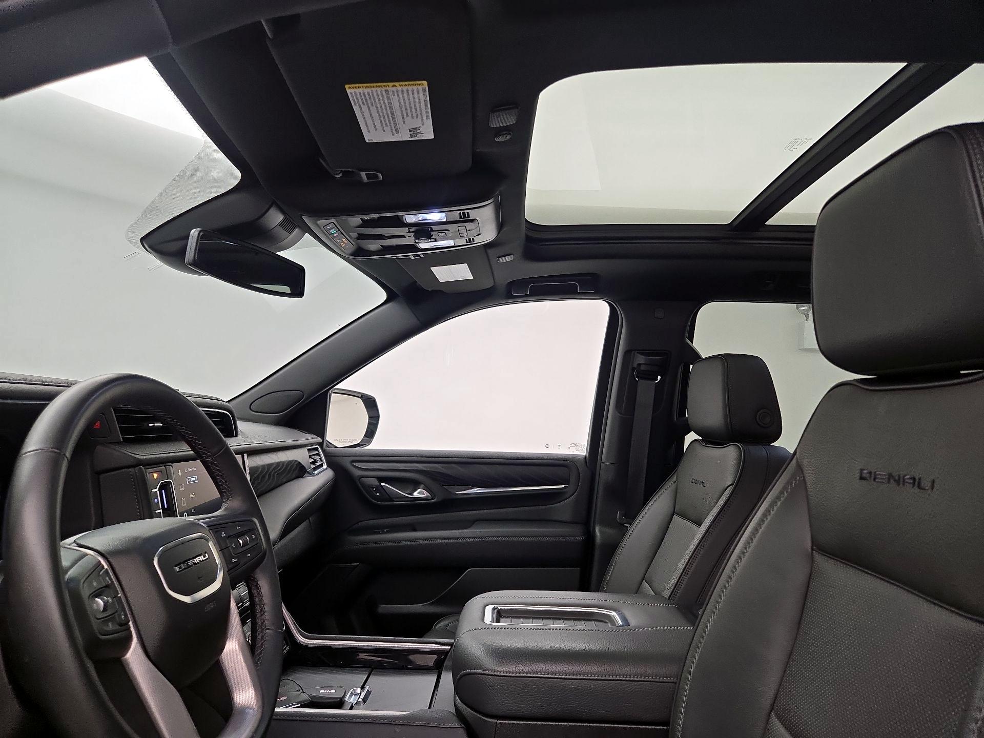 Thumbnail: 2023 GMC Yukon XL - 20