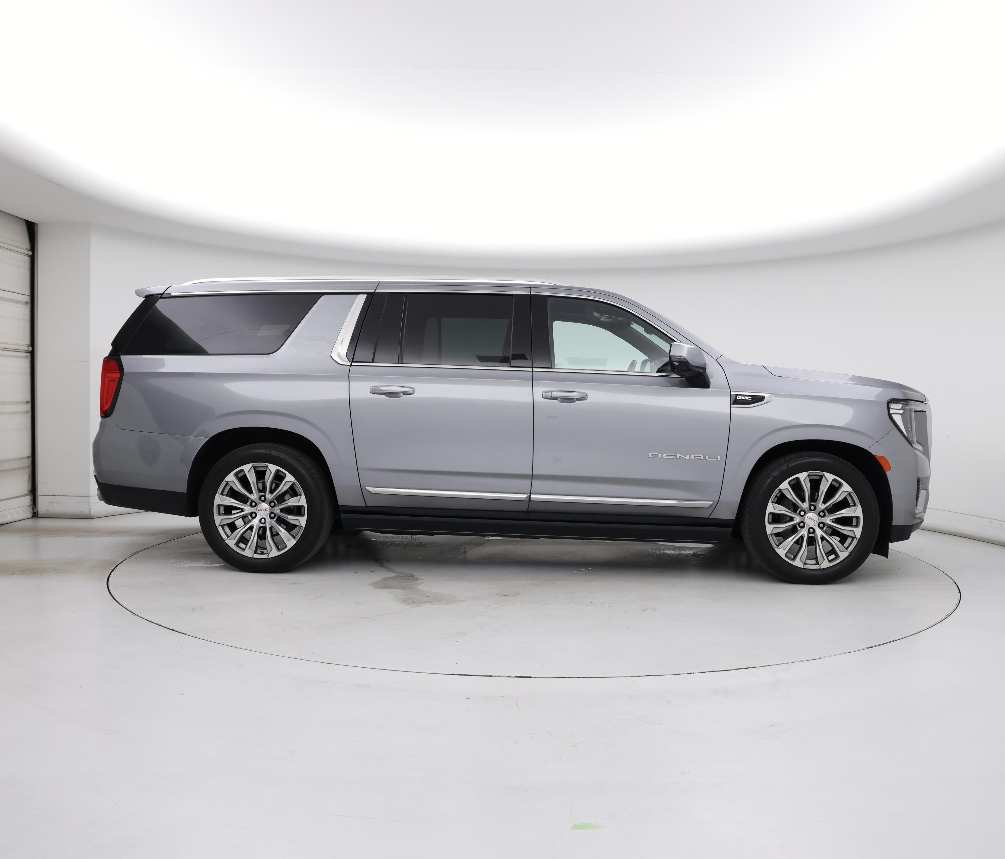 Thumbnail: 2023 GMC Yukon XL - 7