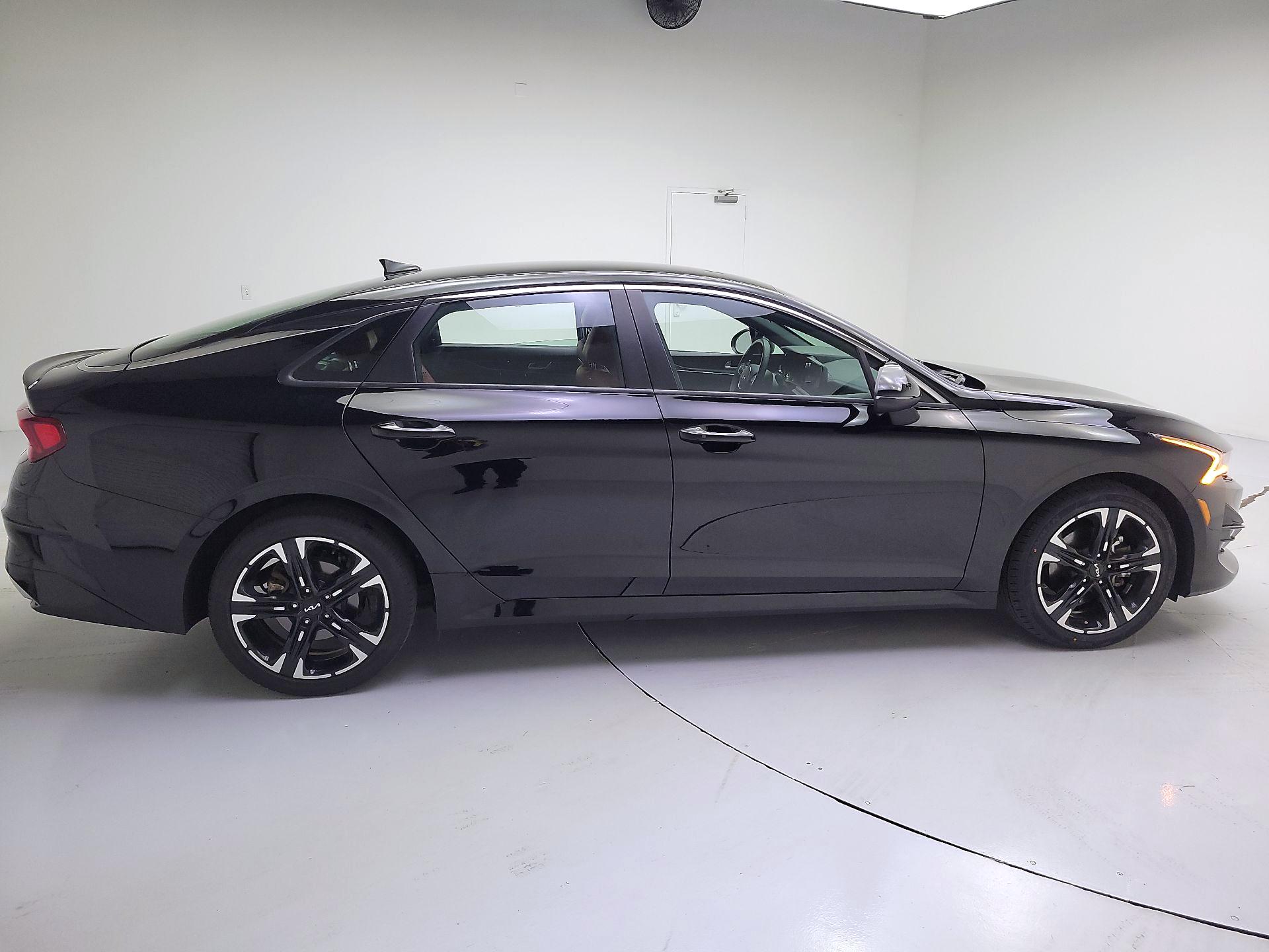 Thumbnail: 2024 Kia K5 - 4