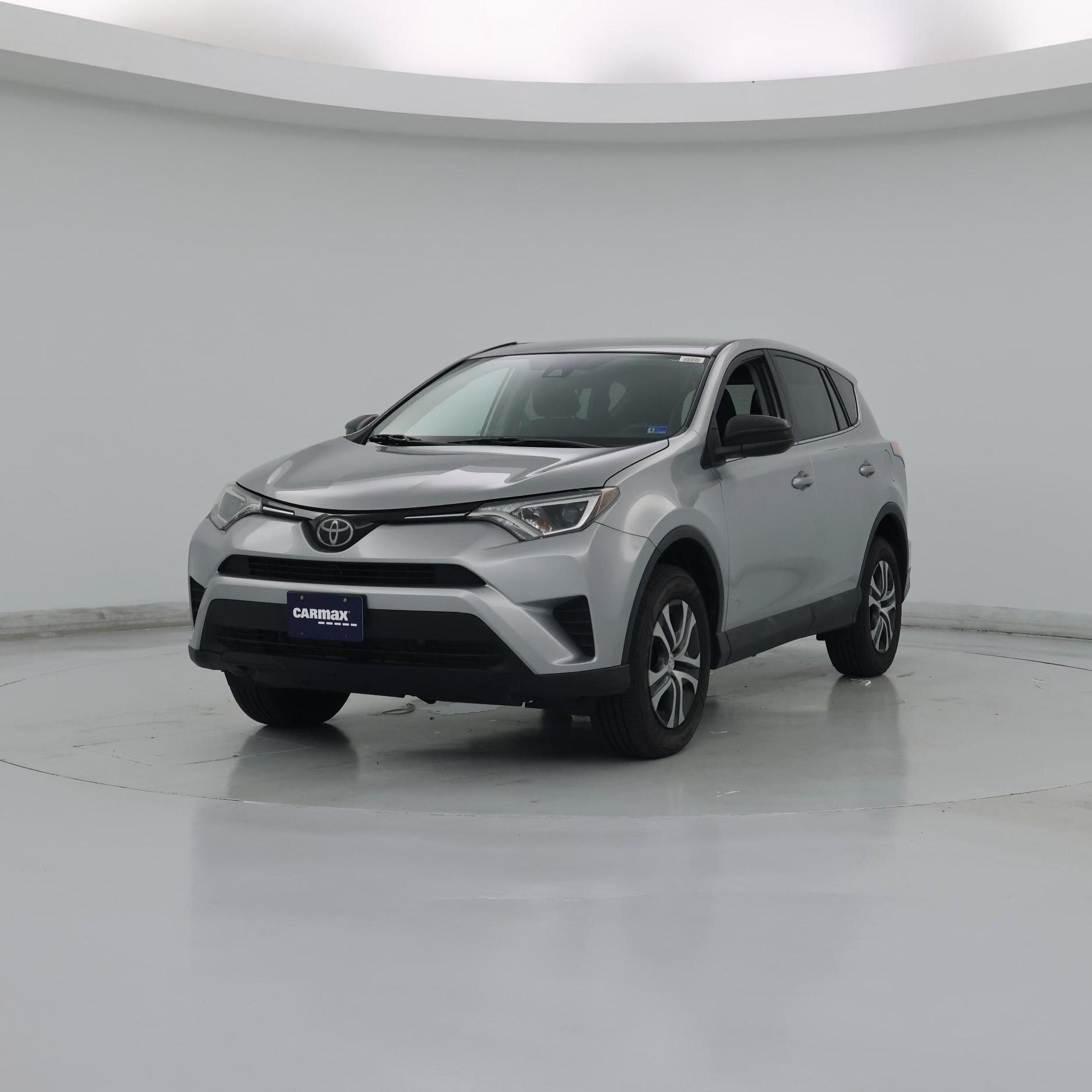 Thumbnail: 2018 Toyota RAV4 - 4
