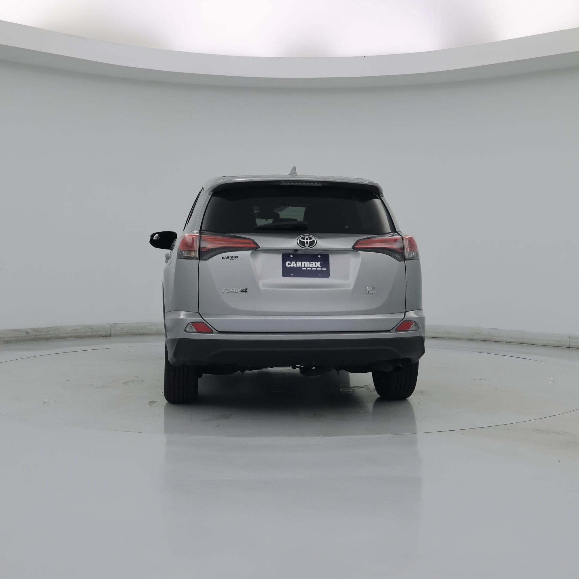Thumbnail: 2018 Toyota RAV4 - 6