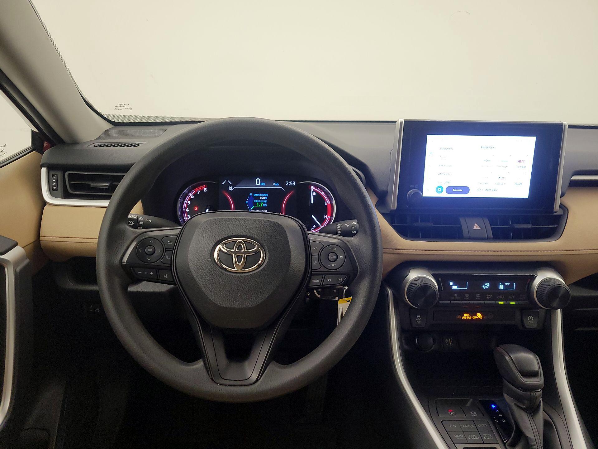 Thumbnail: 2024 Toyota RAV4 - 10