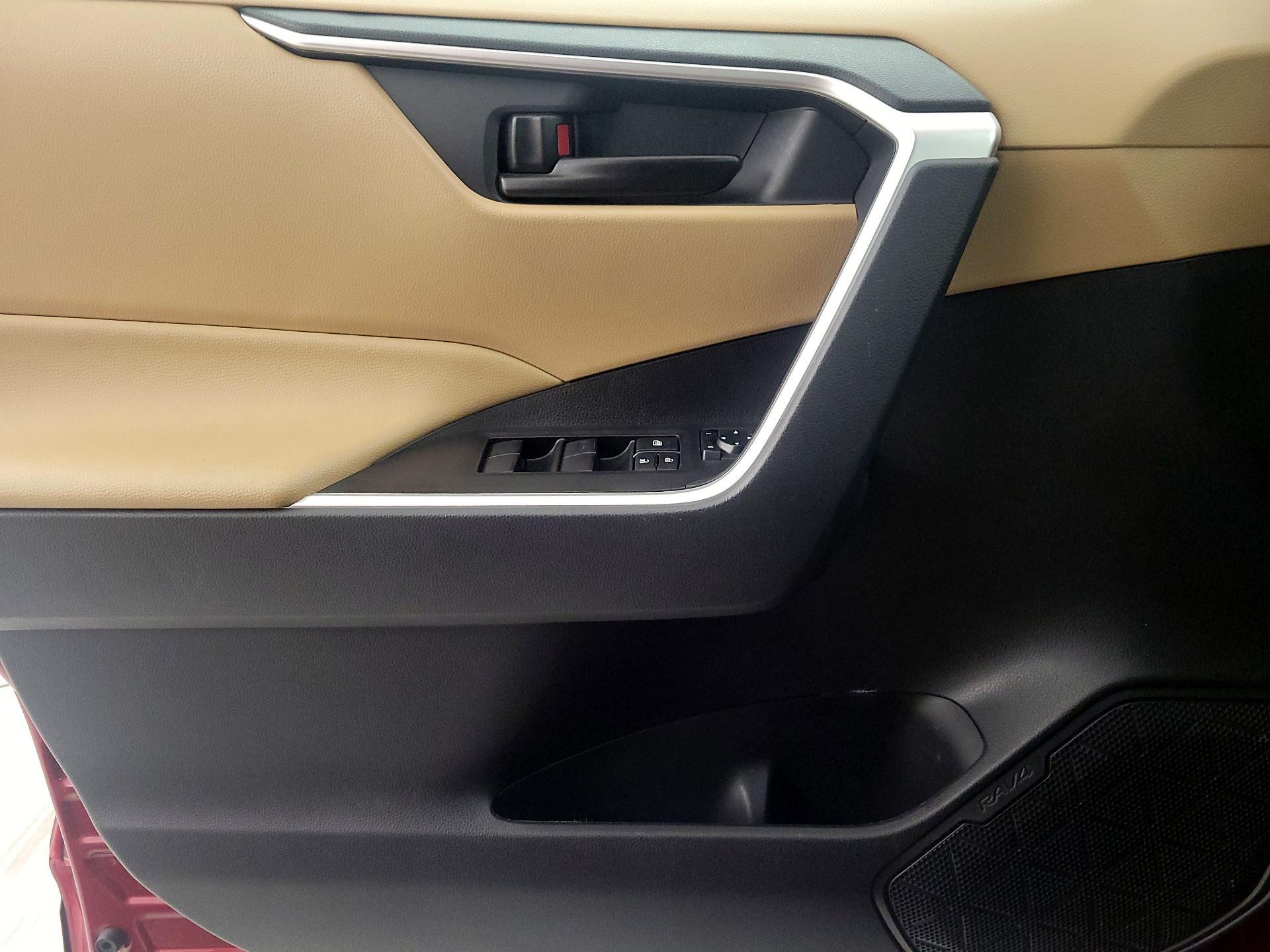 Thumbnail: 2024 Toyota RAV4 - 12