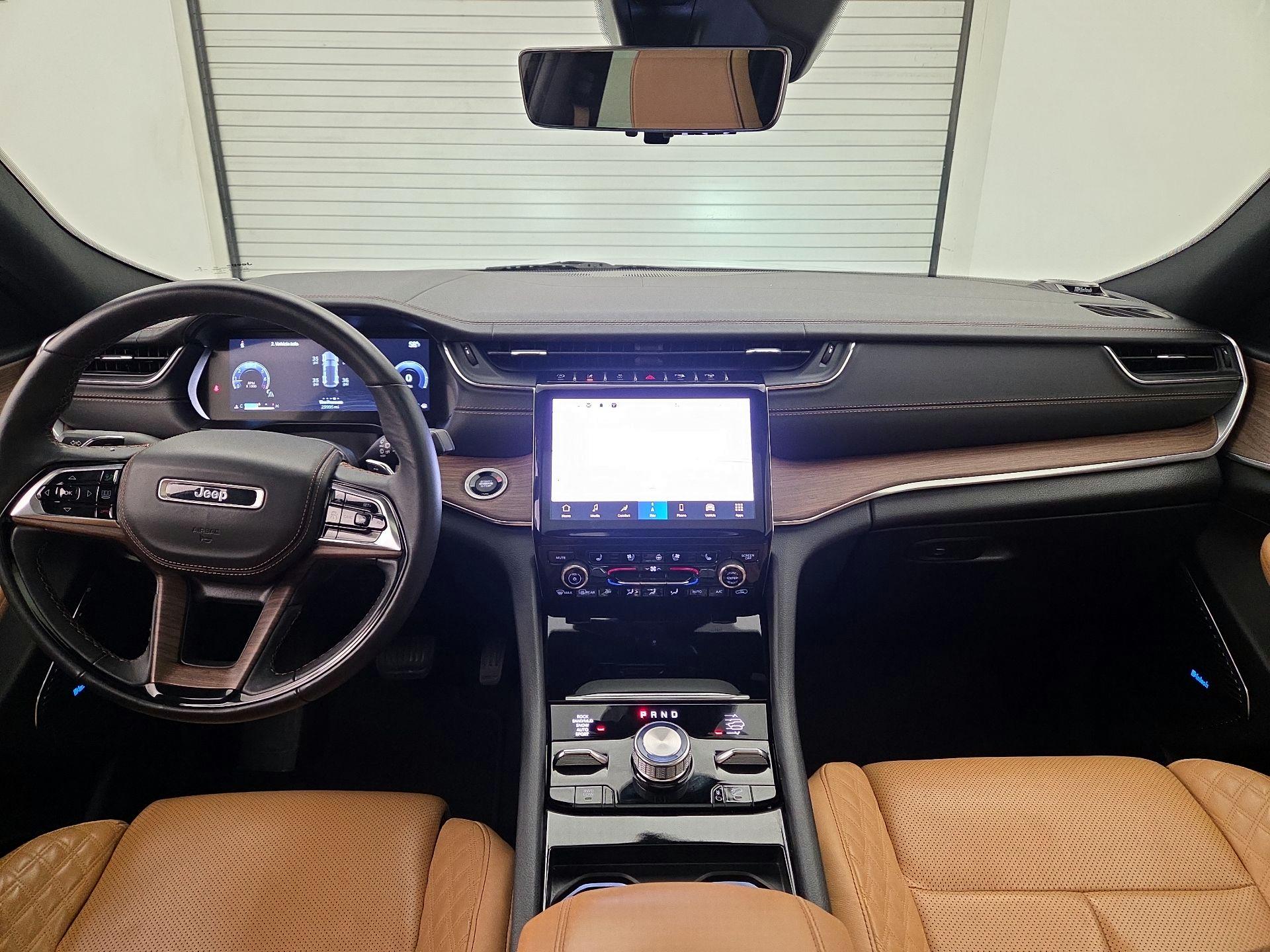 Thumbnail: 2023 Jeep Grand Cherokee - 9